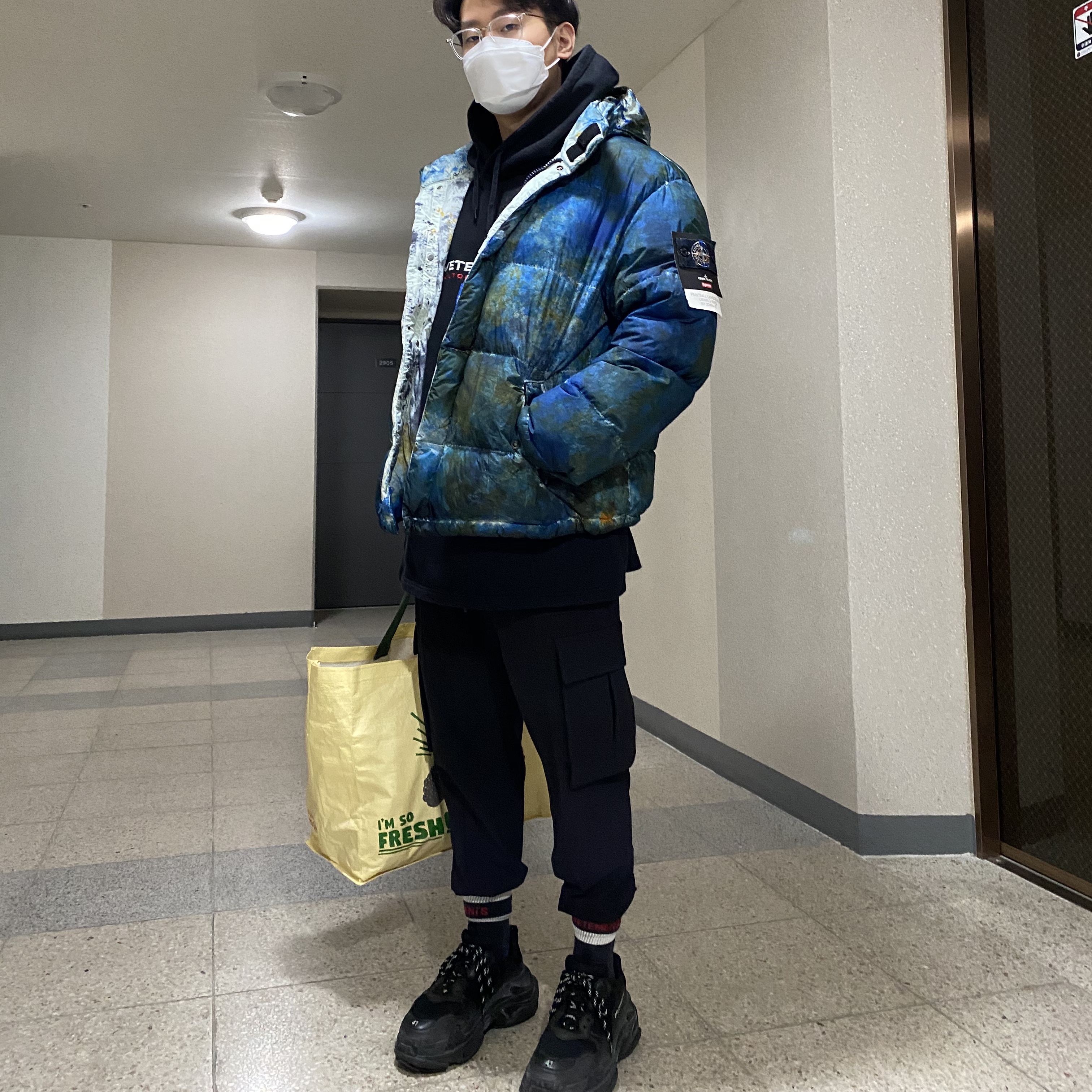 Supreme x Stone Island Painted Camo Crinkle Down Jacket Dark Teal - 20FW, Balenciaga Triple S Sneakers Black 2020 착용 스타일