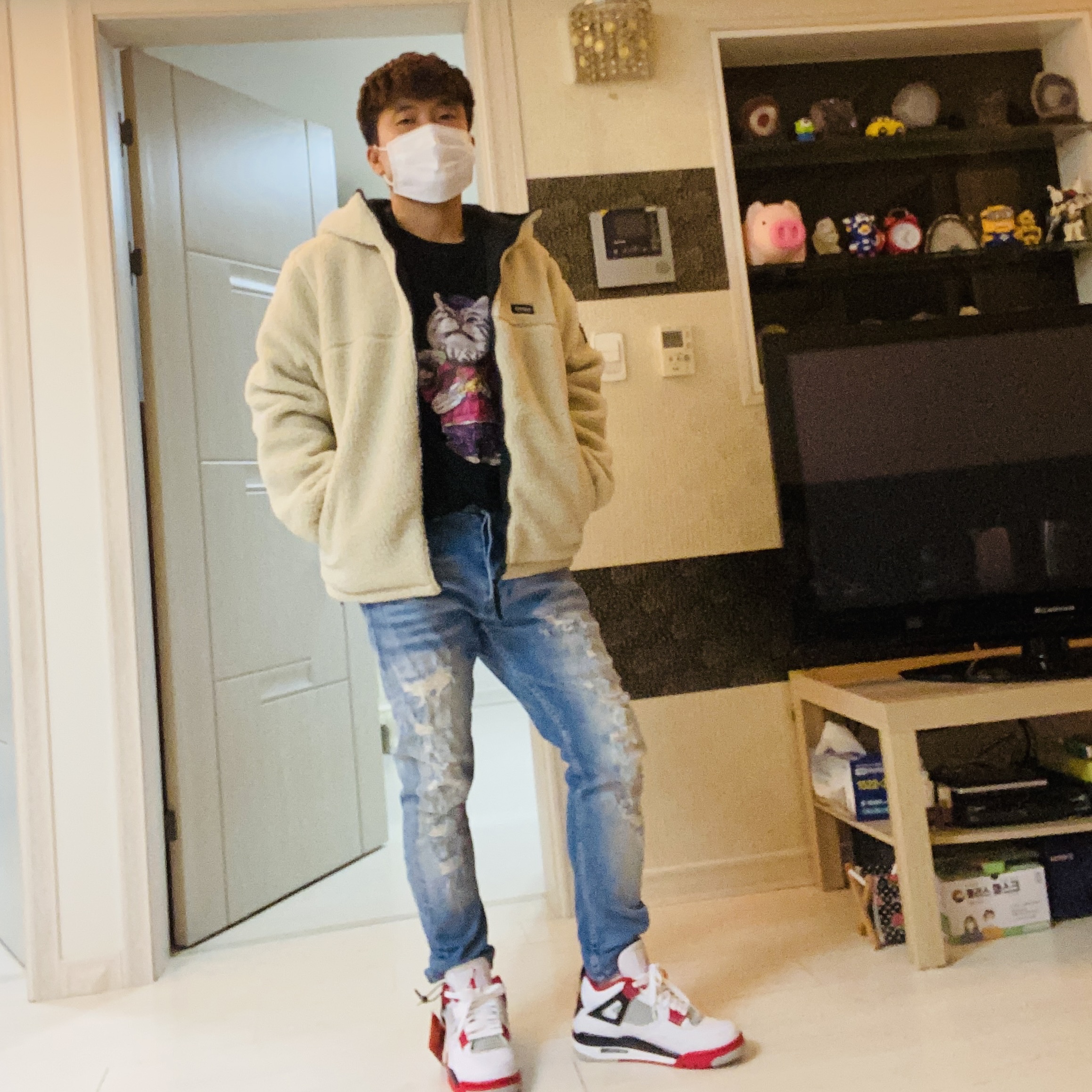 Jordan 4 Retro OG Fire Red 2020 착용 스타일