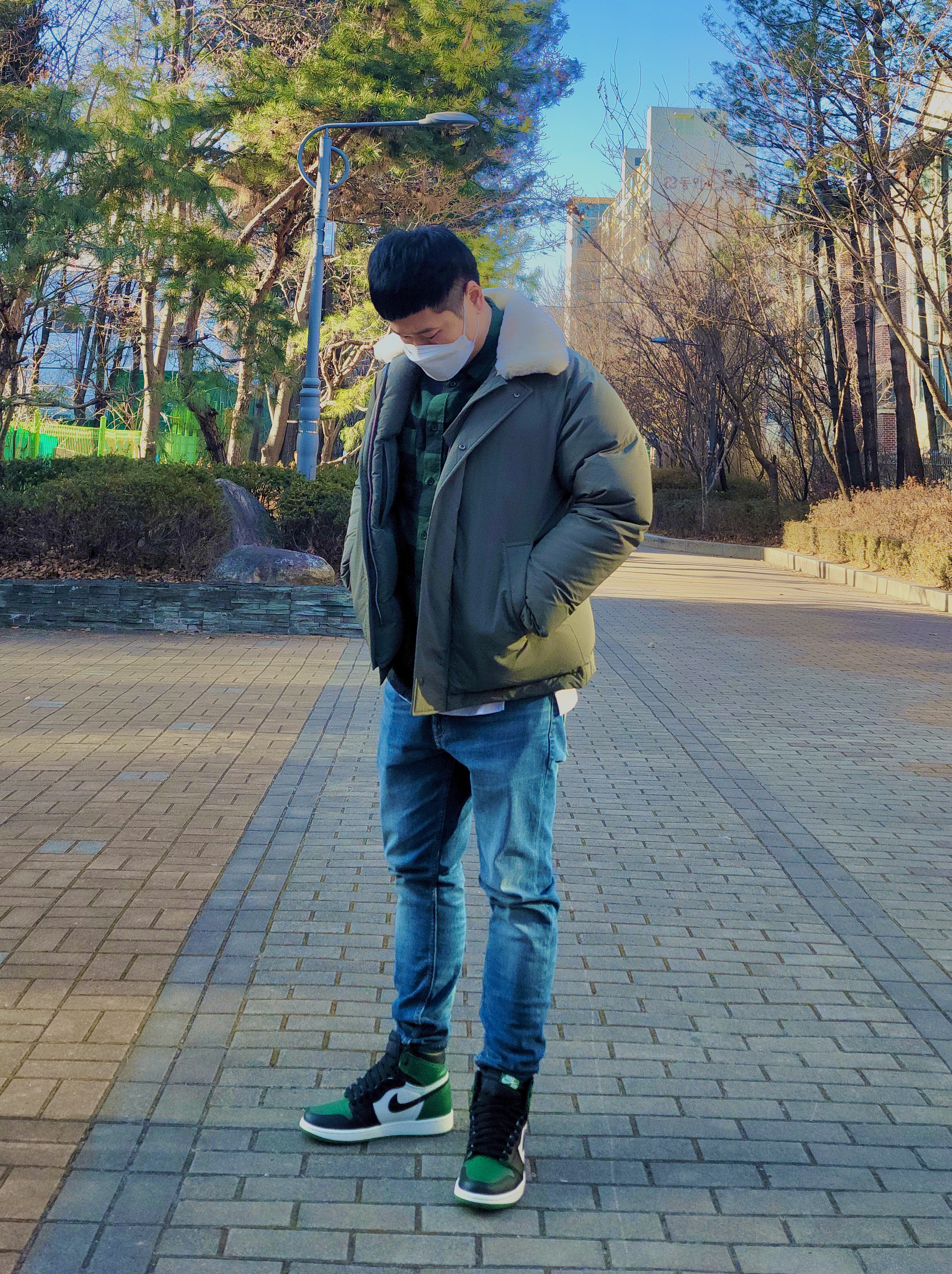 Jordan 1 Retro High OG Pine Green 착용 스타일 - 2
