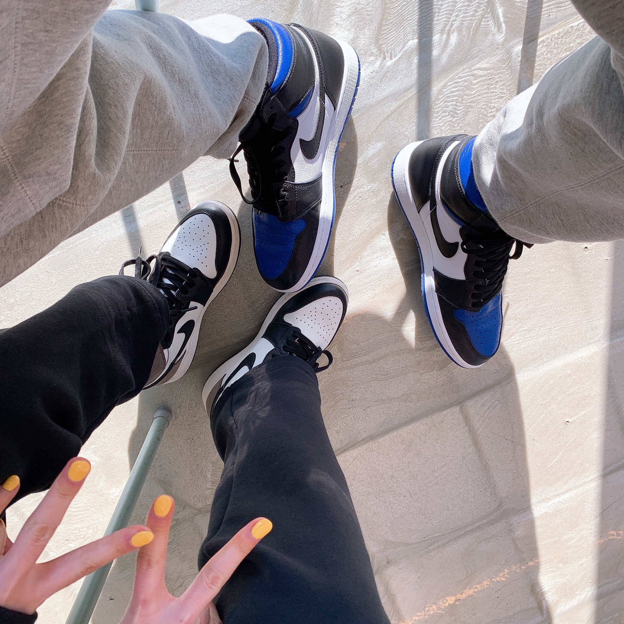 Jordan 1 Retro High OG Royal Toe, (GS) Jordan 1 Retro High OG Black Mocha 착용 스타일