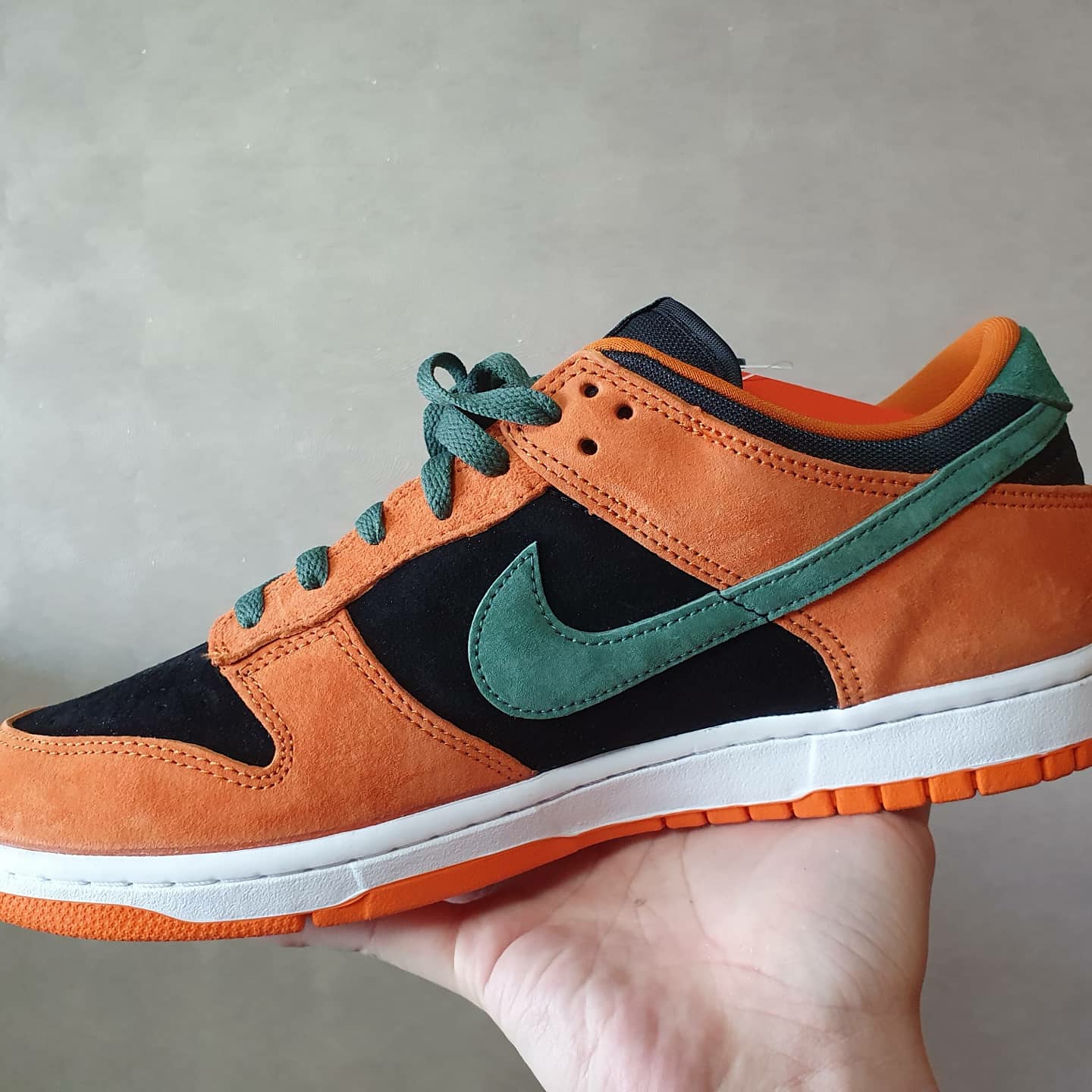 Nike Dunk Low SP Ceramic 착용 스타일 - 3