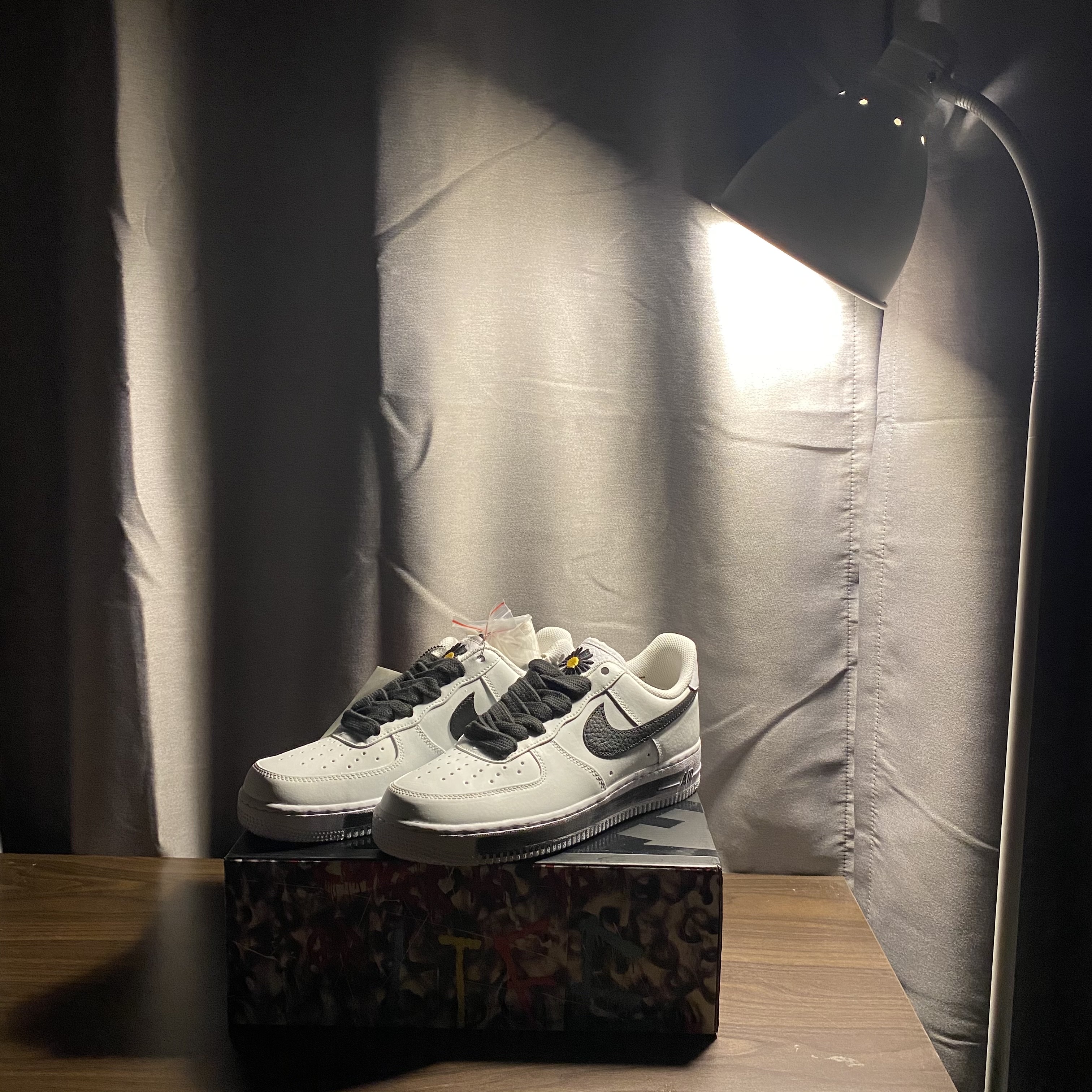 Nike x Peaceminusone Air Force 1 Low Para-Noise 2.0 착용 스타일 - 3