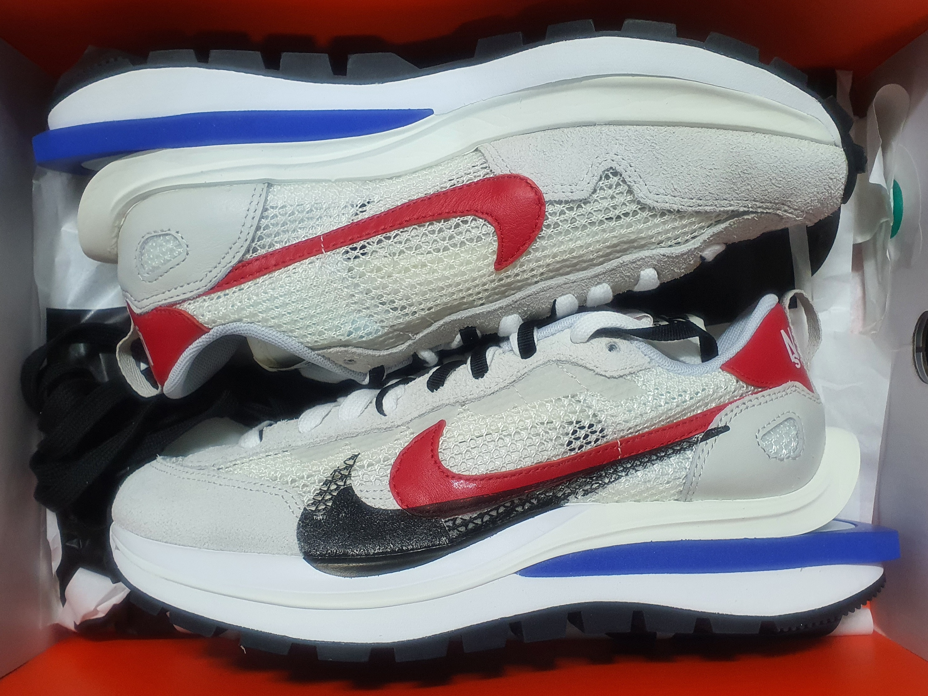 Nike x Sacai VaporWaffle Royal Fuchsia 착용 스타일