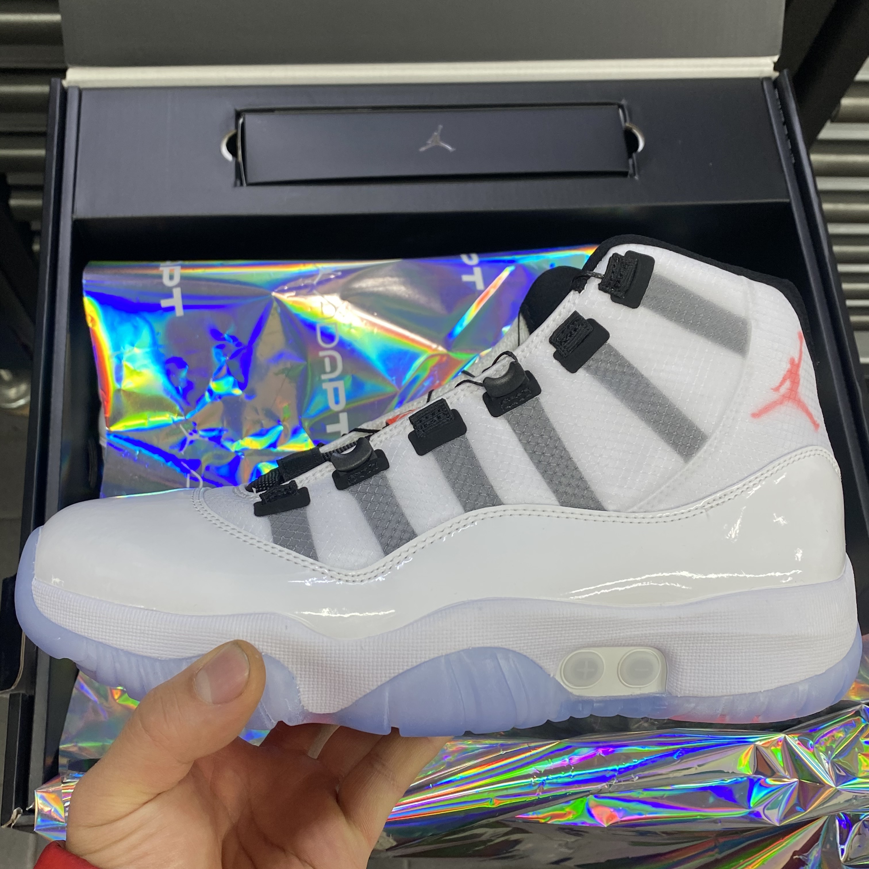 Jordan 11 Adapt (KR Charger) 착용 스타일