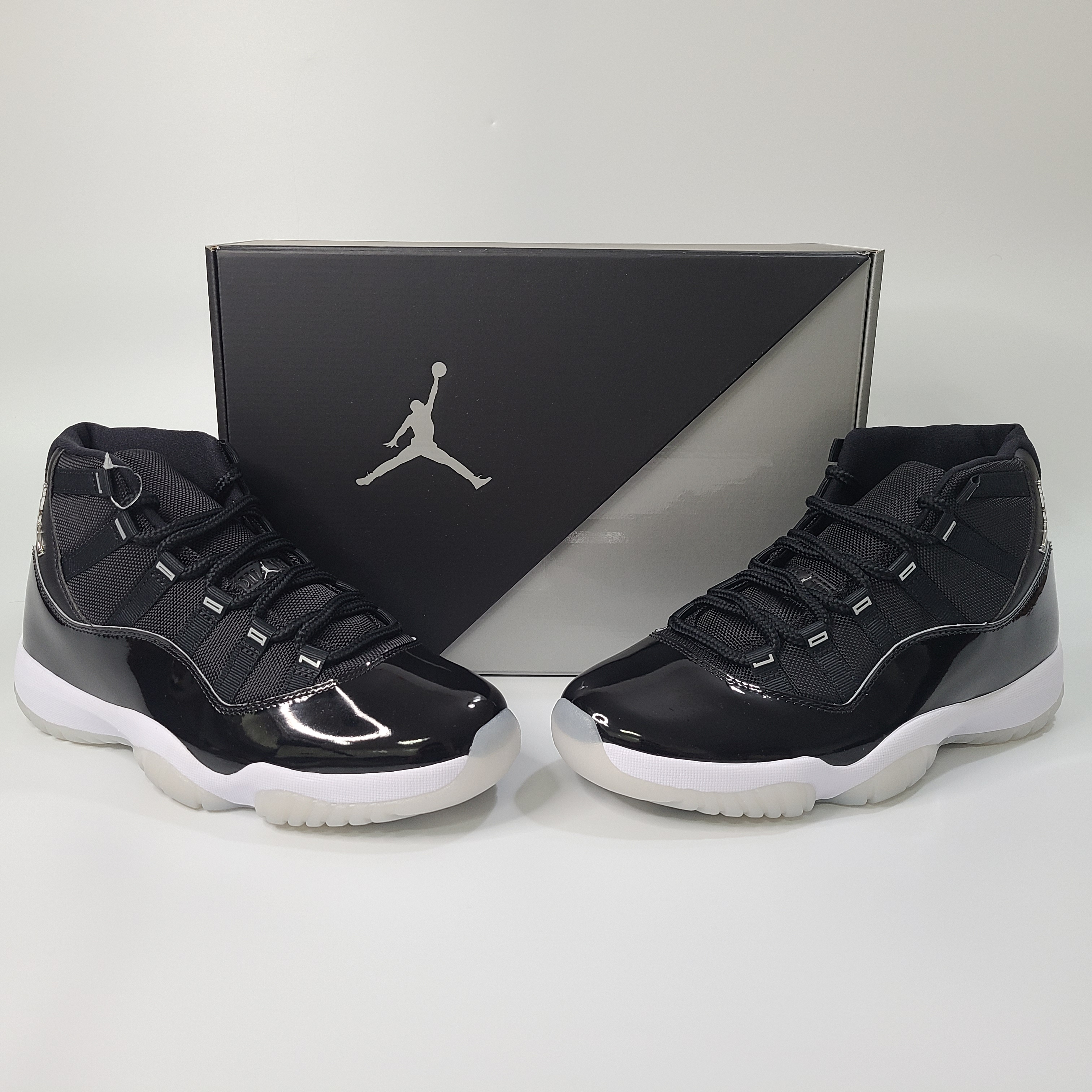 Jordan 11 Retro Jubilee 착용 스타일