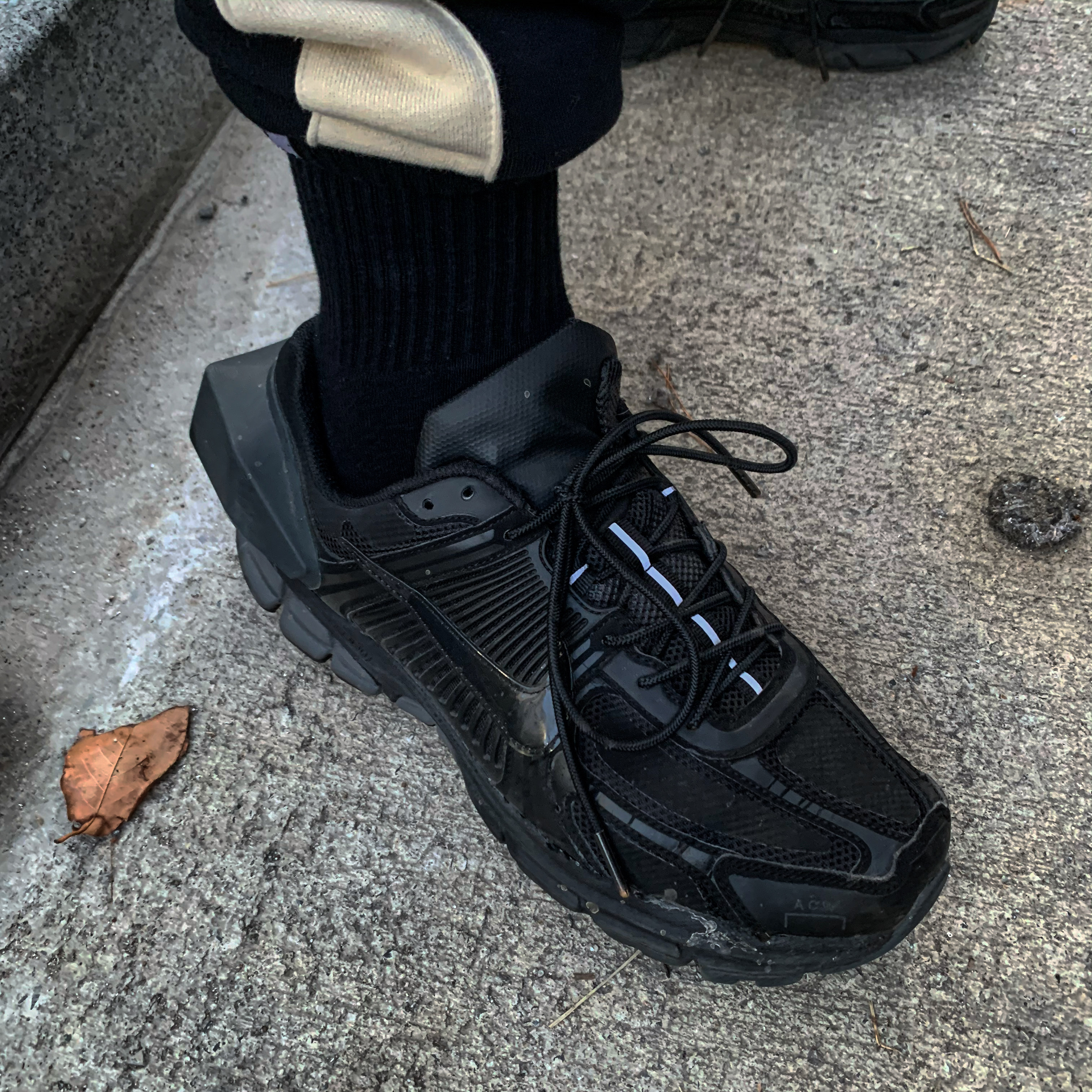 Nike x A-Cold-Wall Zoom Vomero 5 Black 착용 스타일