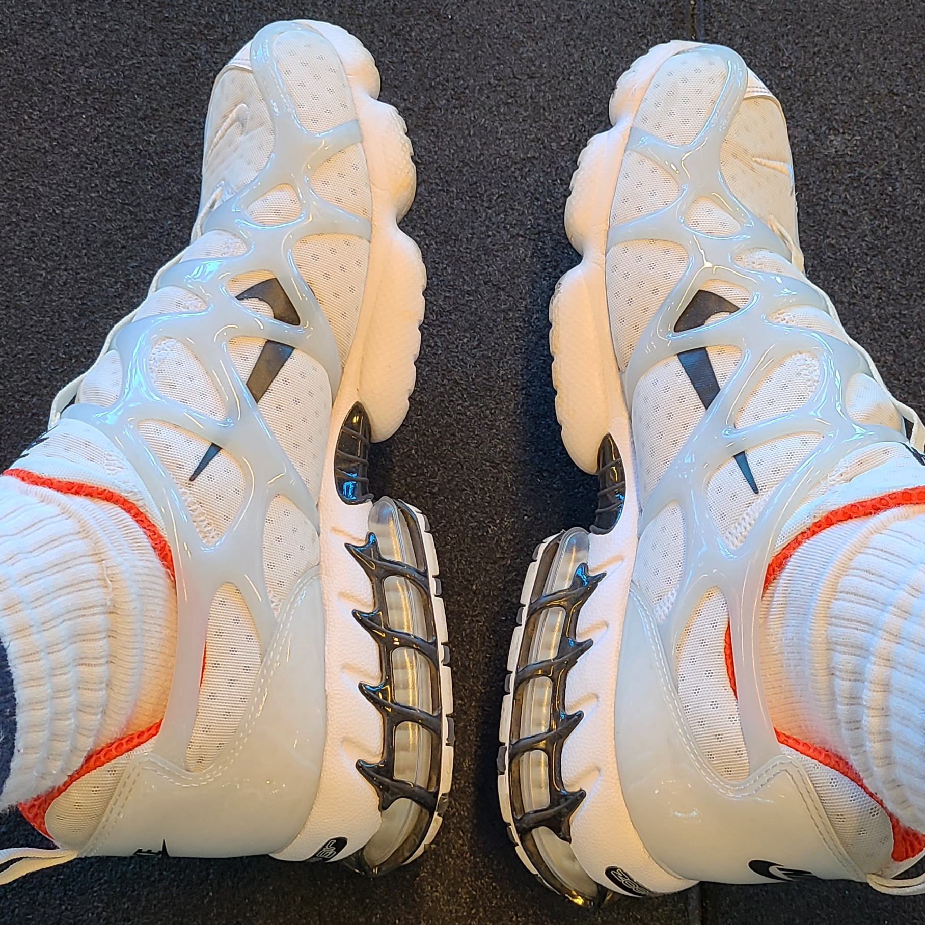 Nike x Stussy Air Zoom Spiridon Kukini White 착용 스타일