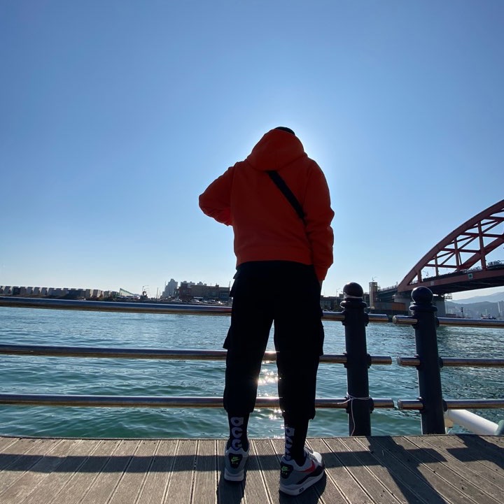 Nike ACG Air Wildwood Pure Platinum Comet Red 착용 스타일