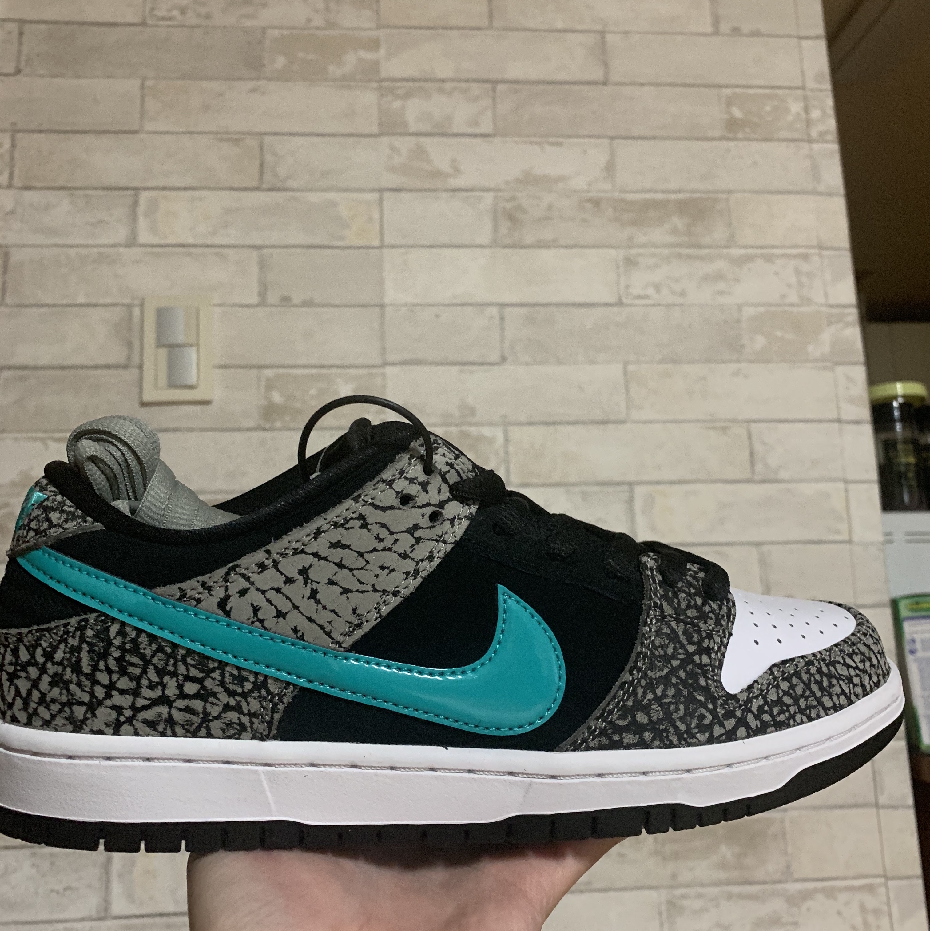 Nike SB Dunk Low Pro Clear Jade 착용 스타일