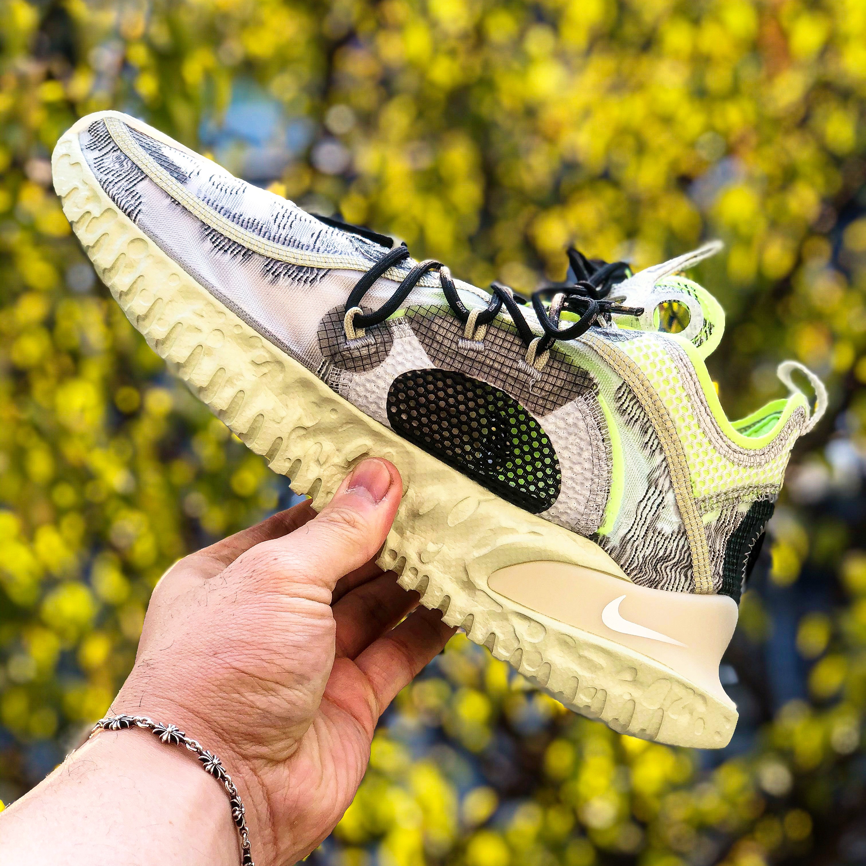 Nike Flow 2020 ISPA SE Spruce Aura 착용 스타일