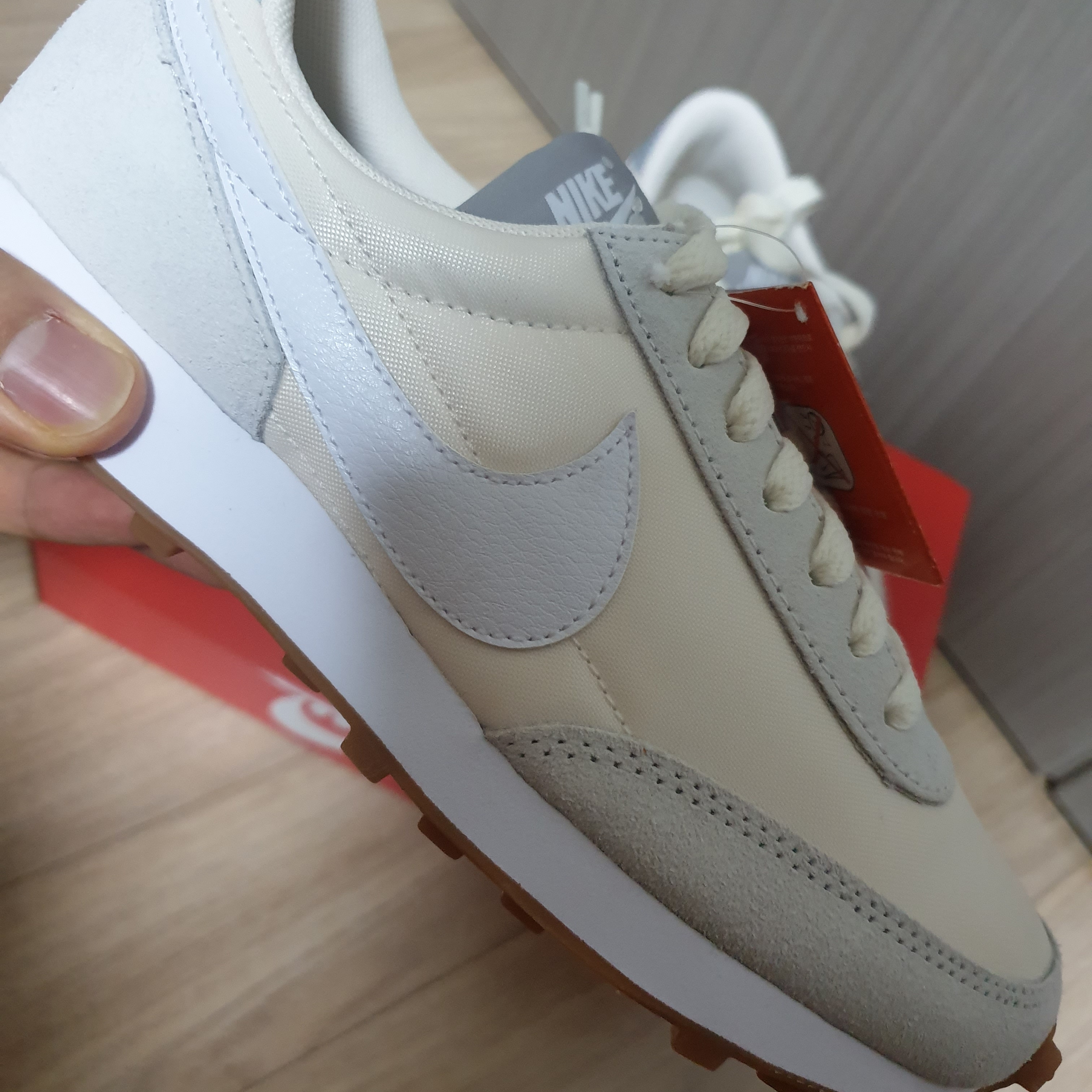 (W) Nike Daybreak Summit White 착용 스타일 - 1