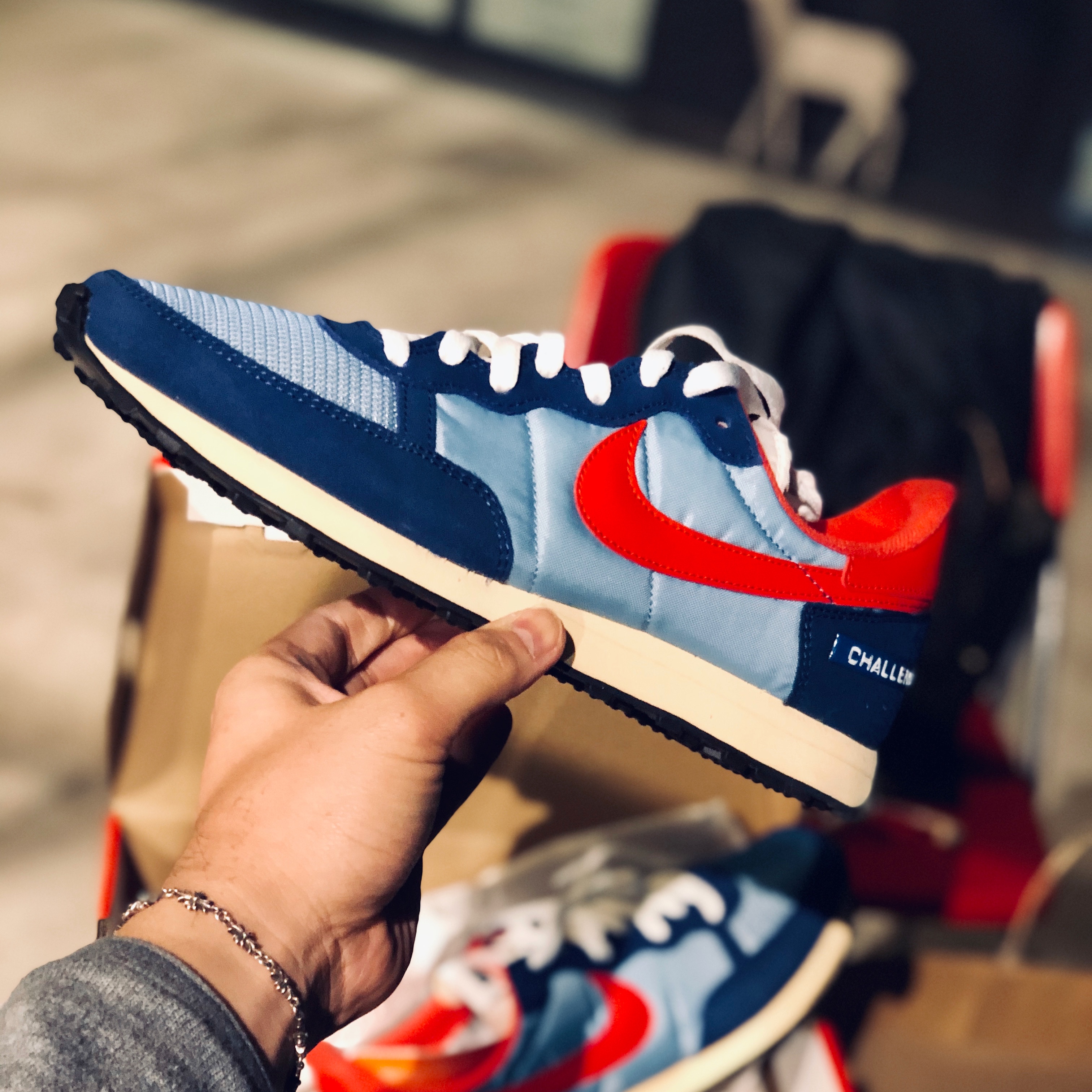 Nike Challenger OG BRS Light Blue 착용 스타일