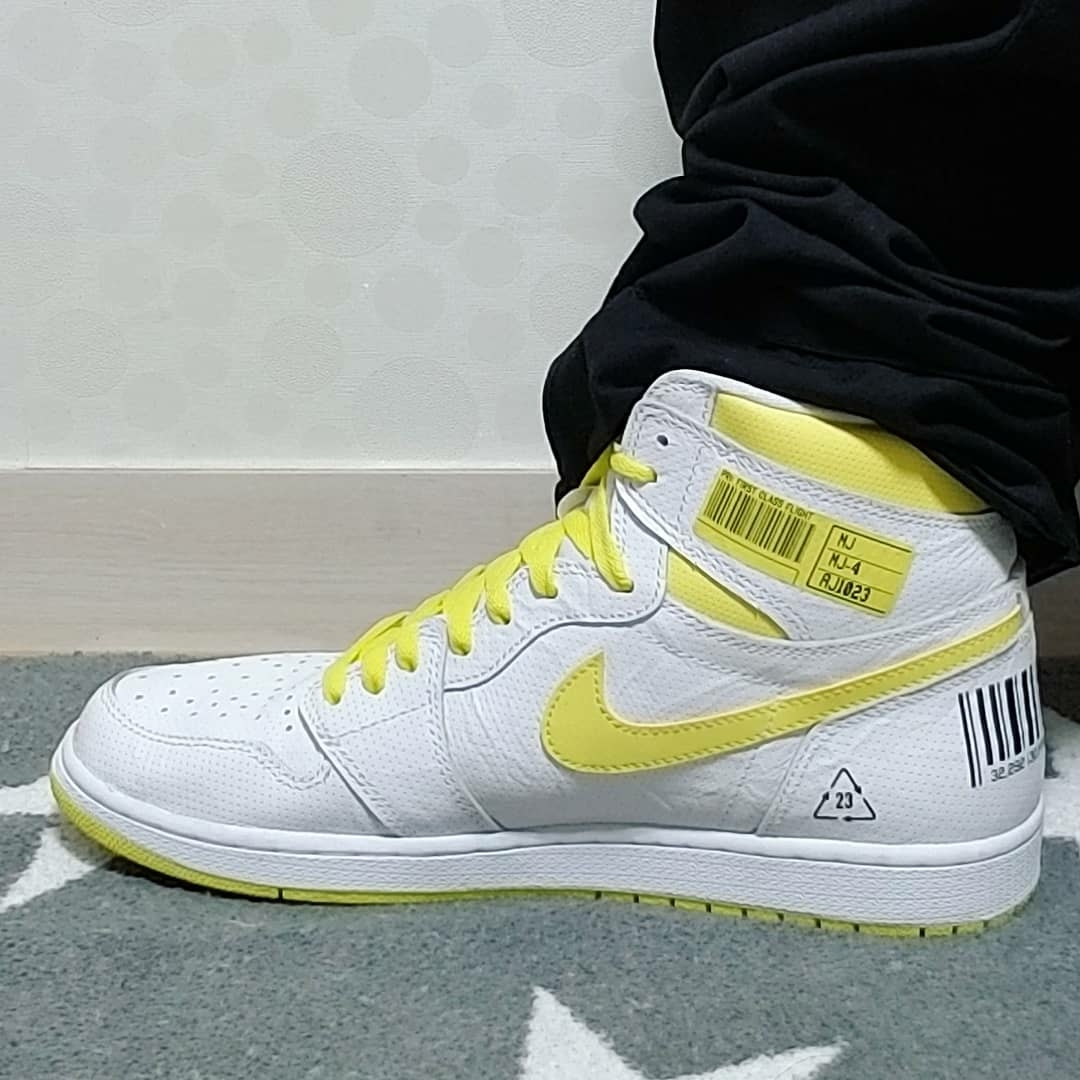 Jordan 1 Retro High OG First Class Flight 착용 스타일 - 3
