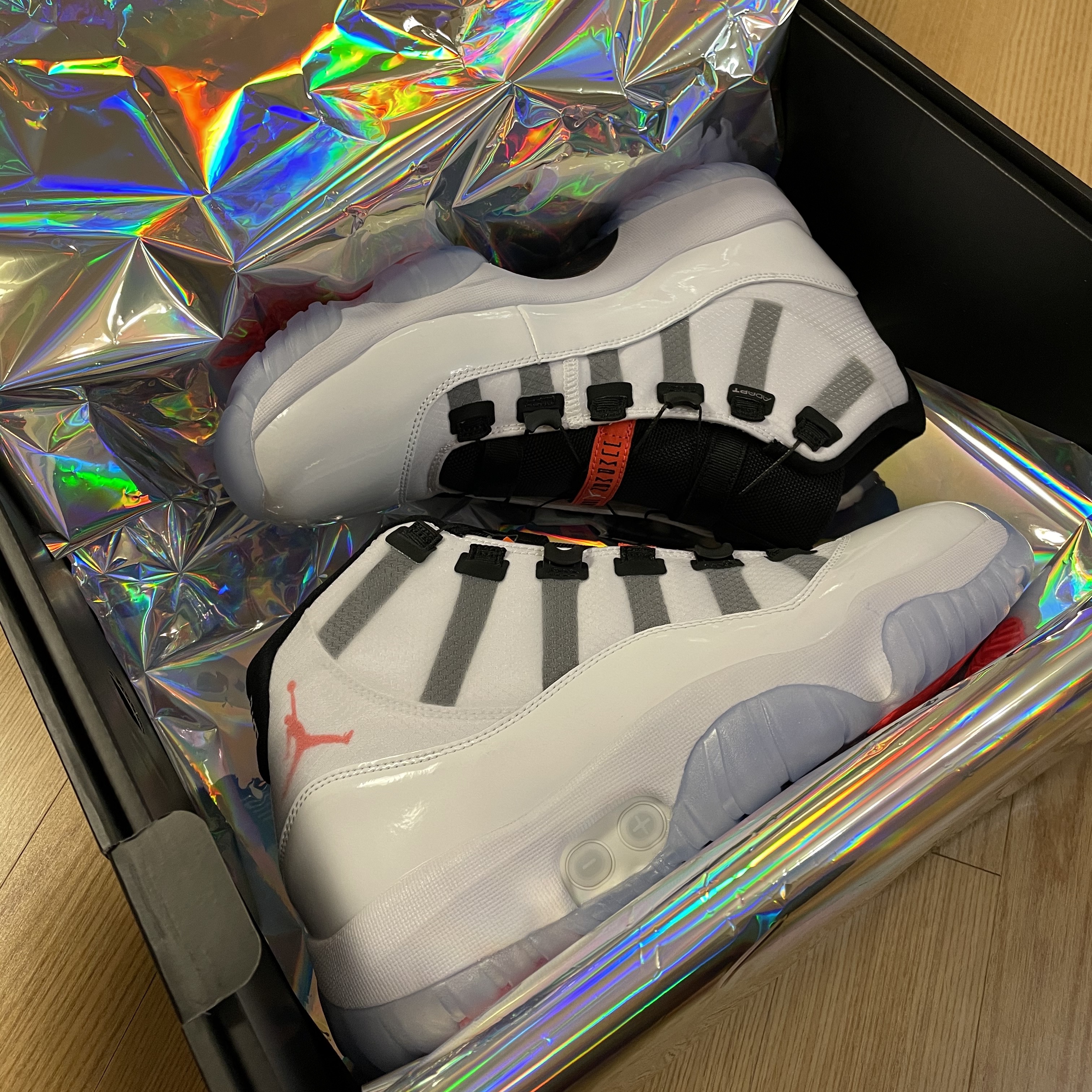 Jordan 11 Adapt (KR Charger) 착용 스타일 - 2
