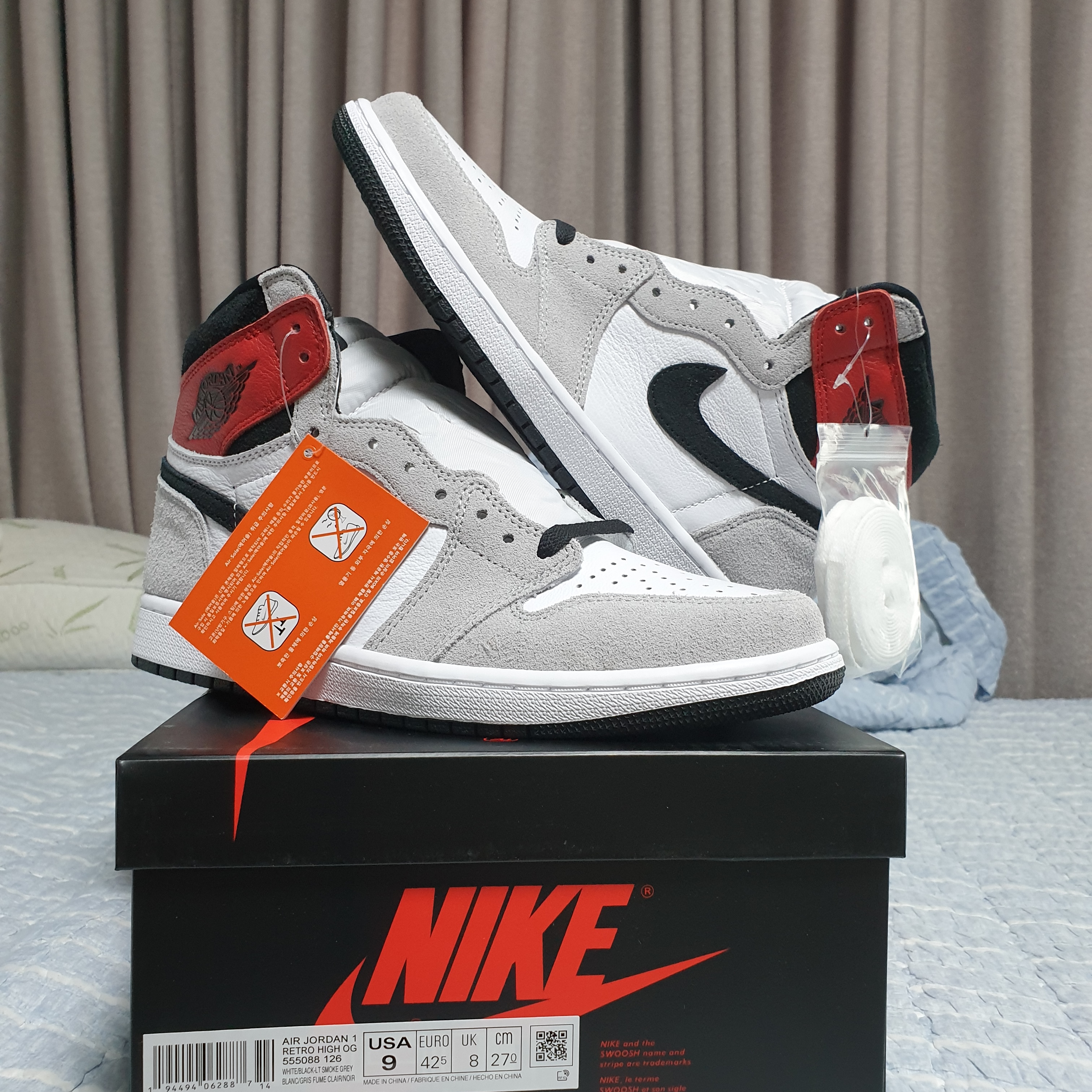 Jordan 1 Retro High OG Light Smoke Grey 착용 스타일