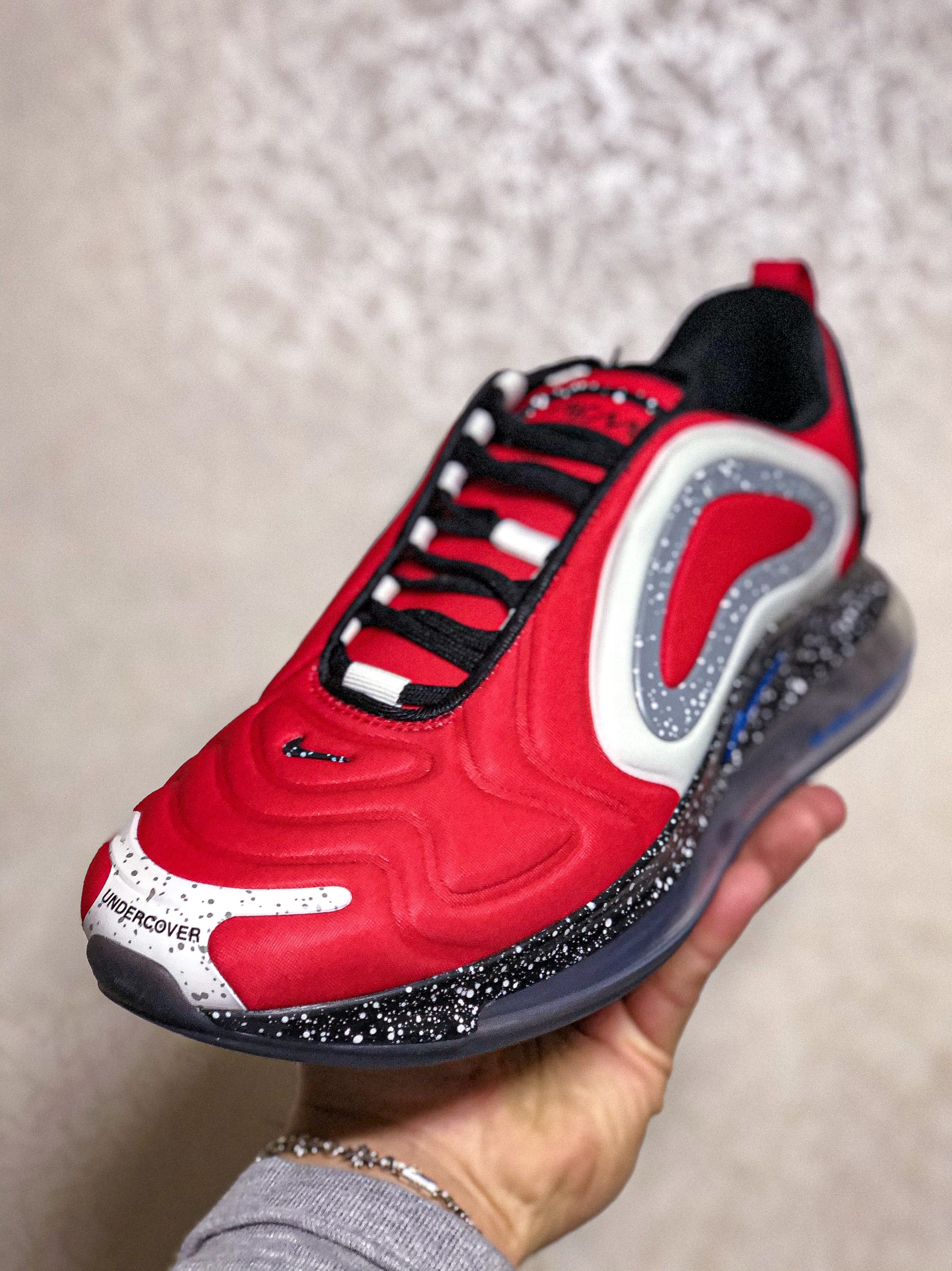 Nike x Undercover Air Max 720 Red 착용 스타일
