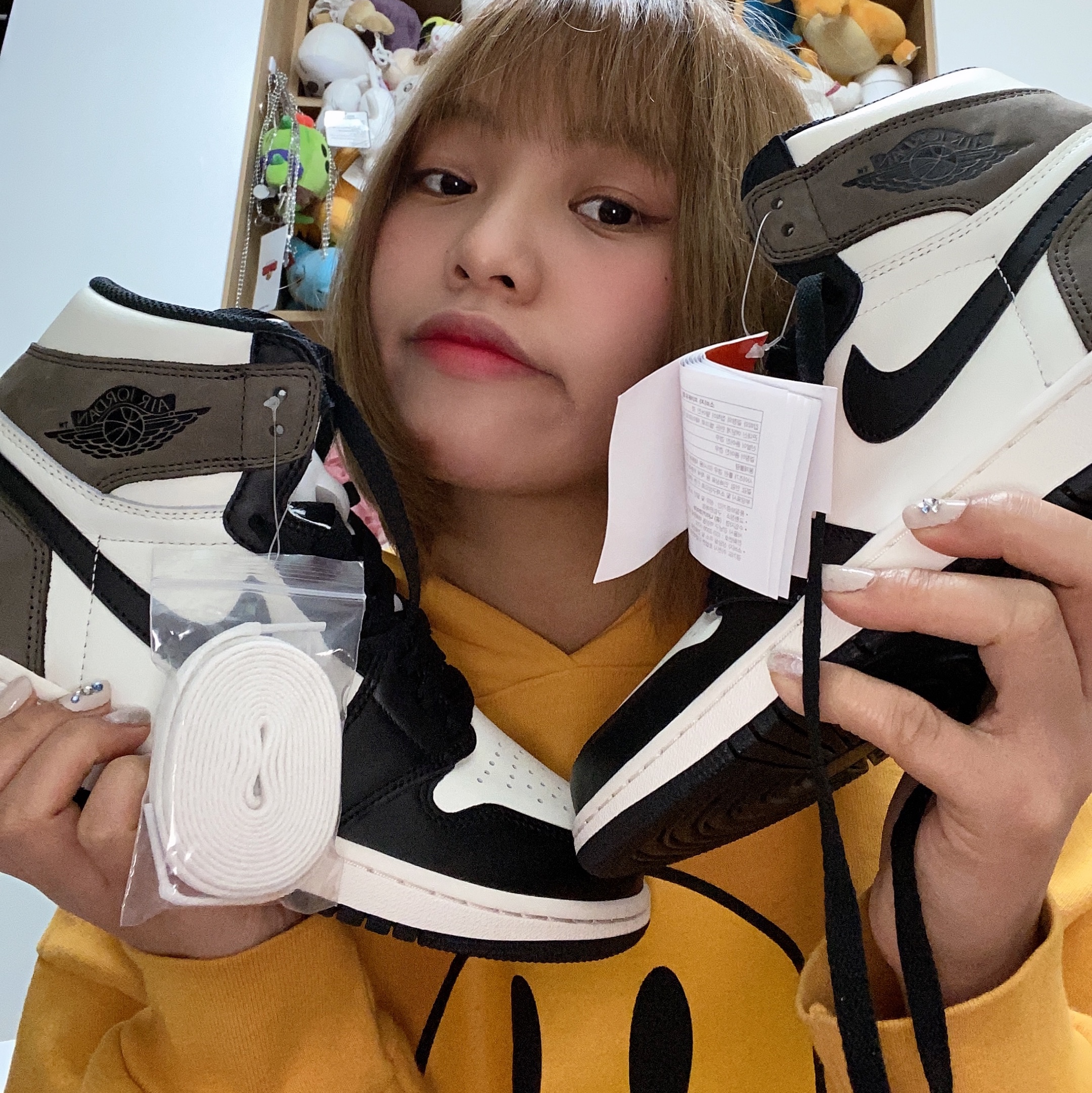 Jordan 1 Retro High OG Black Mocha 착용 스타일
