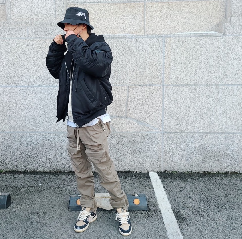 Nike x Stussy Bucket Hat Black, Nike x Travis Scott SB Dunk Low 착용 스타일