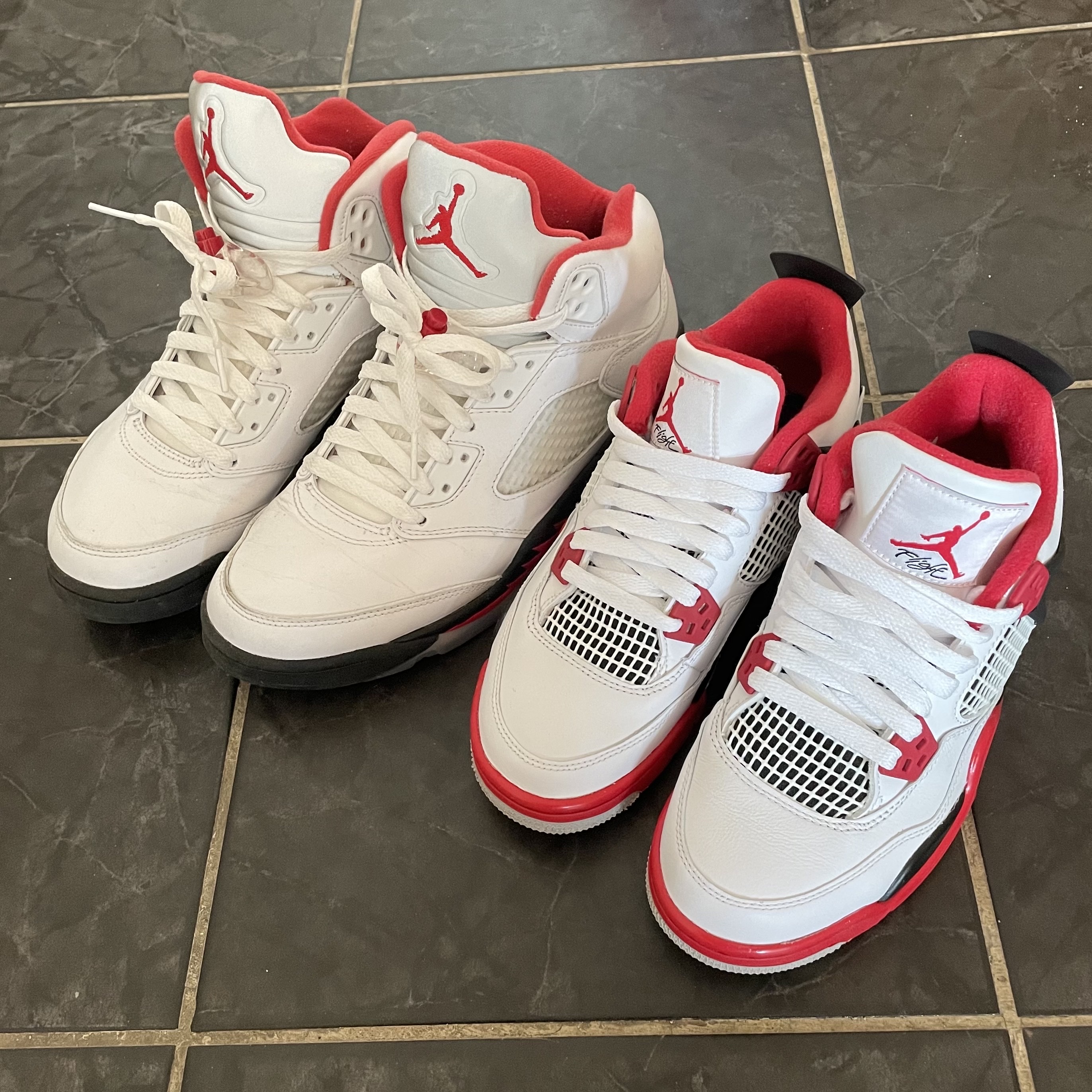 Jordan 5 Retro Fire Red Silver Tongue 2020, (GS) Jordan 4 Retro OG Fire Red 2020 착용 스타일