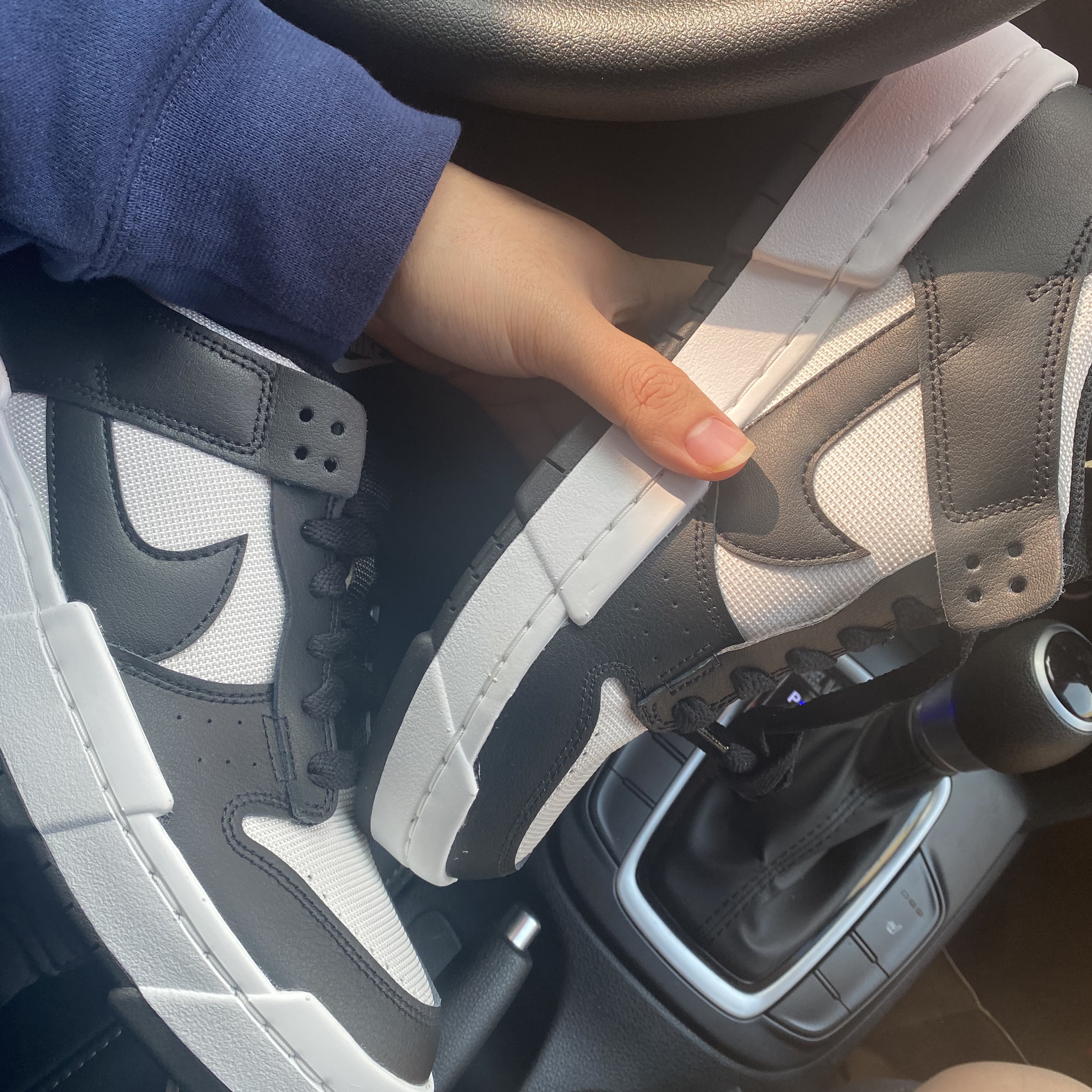(W) Nike Dunk Low Disrupt Black White 착용 스타일