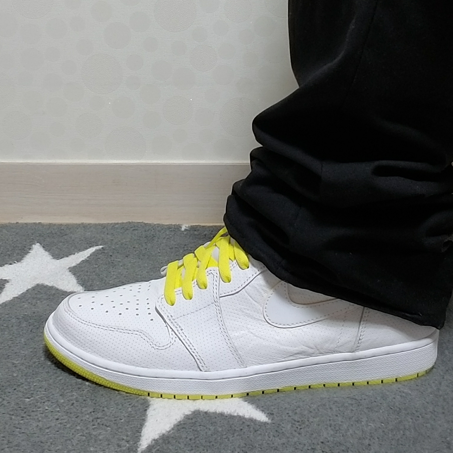 Jordan 1 Retro High OG First Class Flight 착용 스타일 - 1