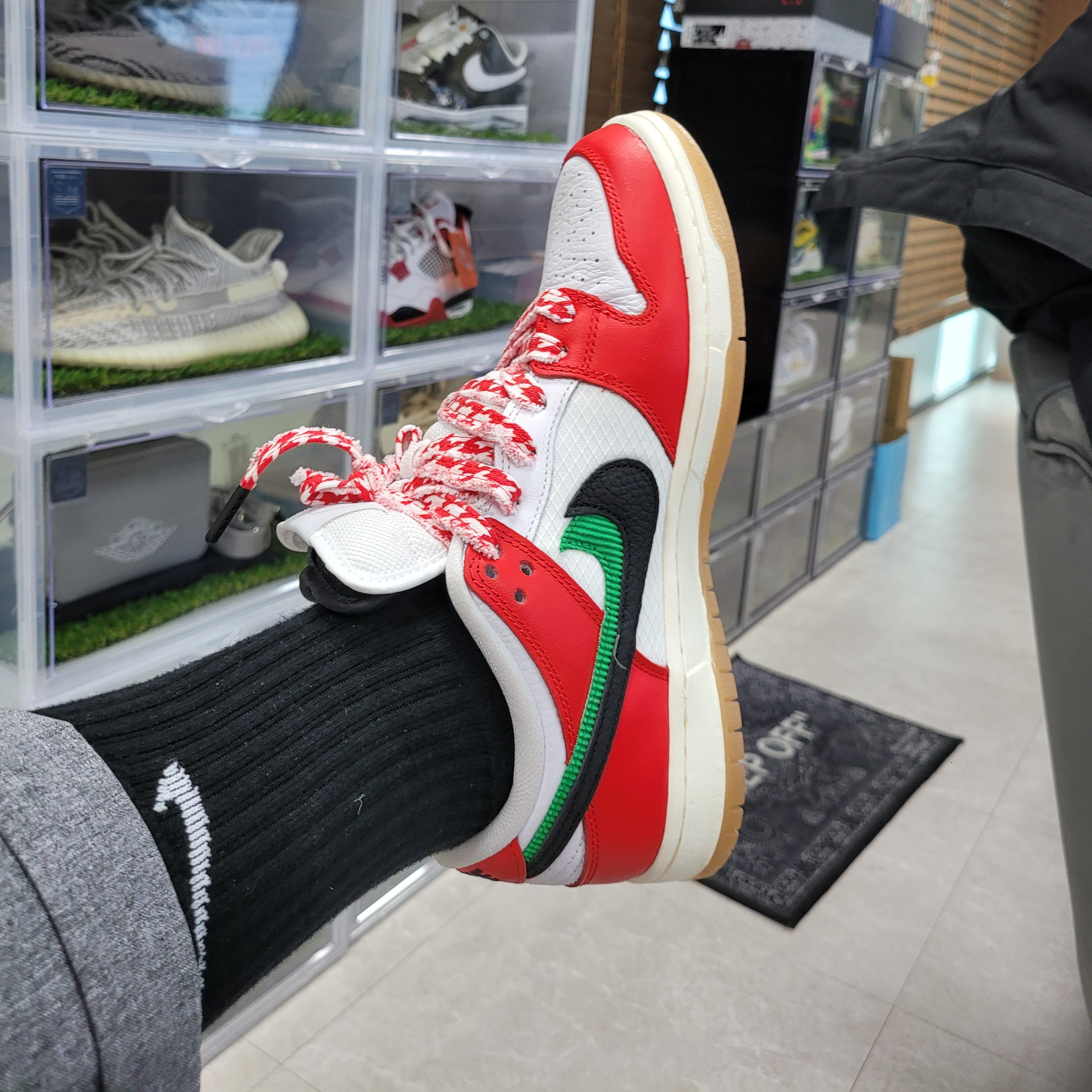 Nike x Frame Skate SB Dunk Low Pro Habibi 착용 스타일 - 1