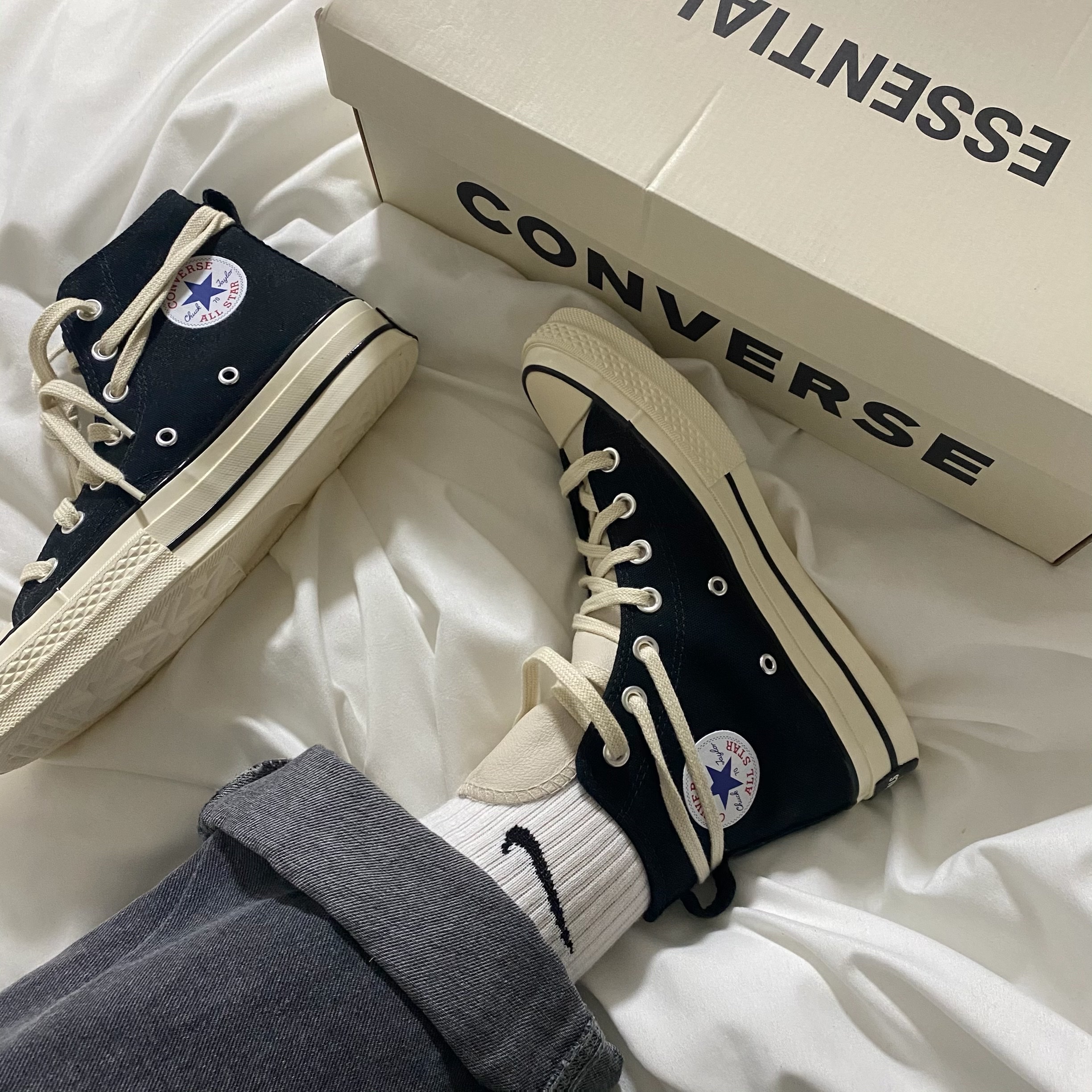 Converse x Fear of God Essentials Chuck 70 Hi Black 2020 착용 스타일 - 1