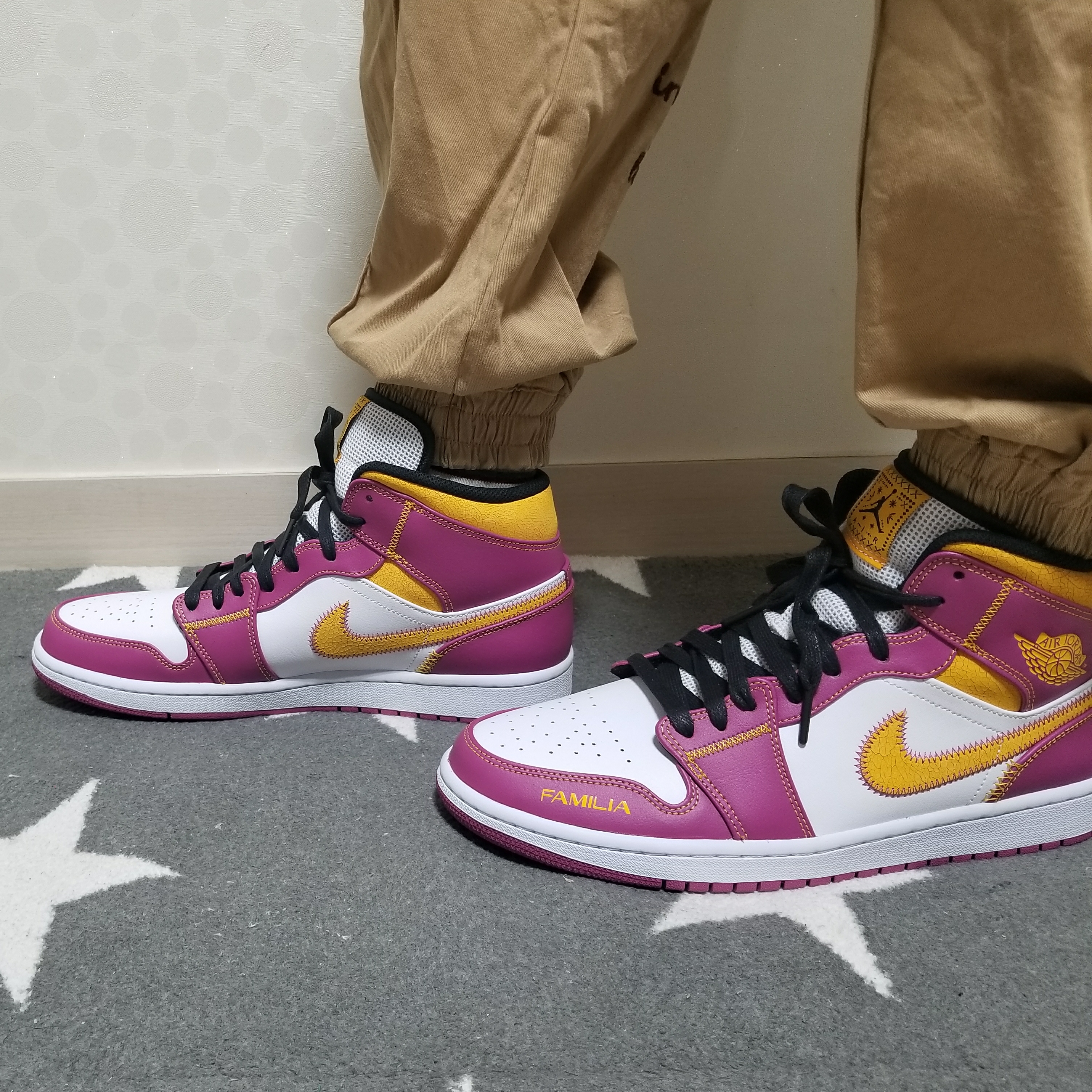 Jordan 1 Mid DOD Familia 착용 스타일 - 4