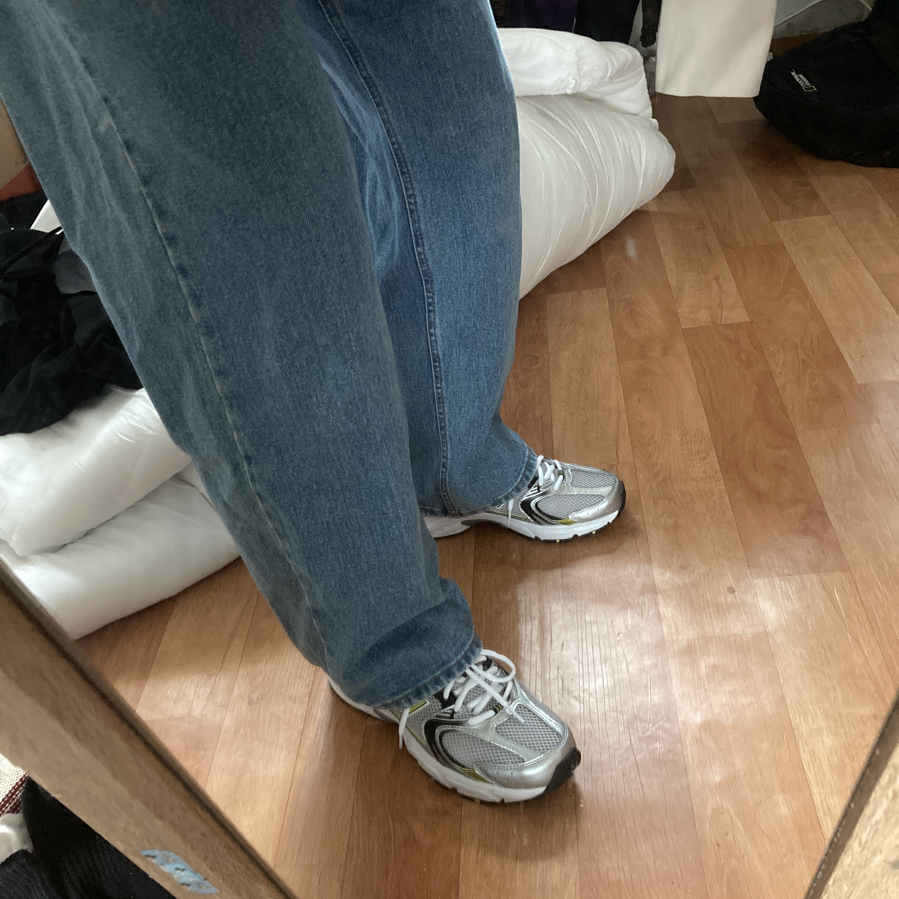 New Balance 530 Silver 착용 스타일