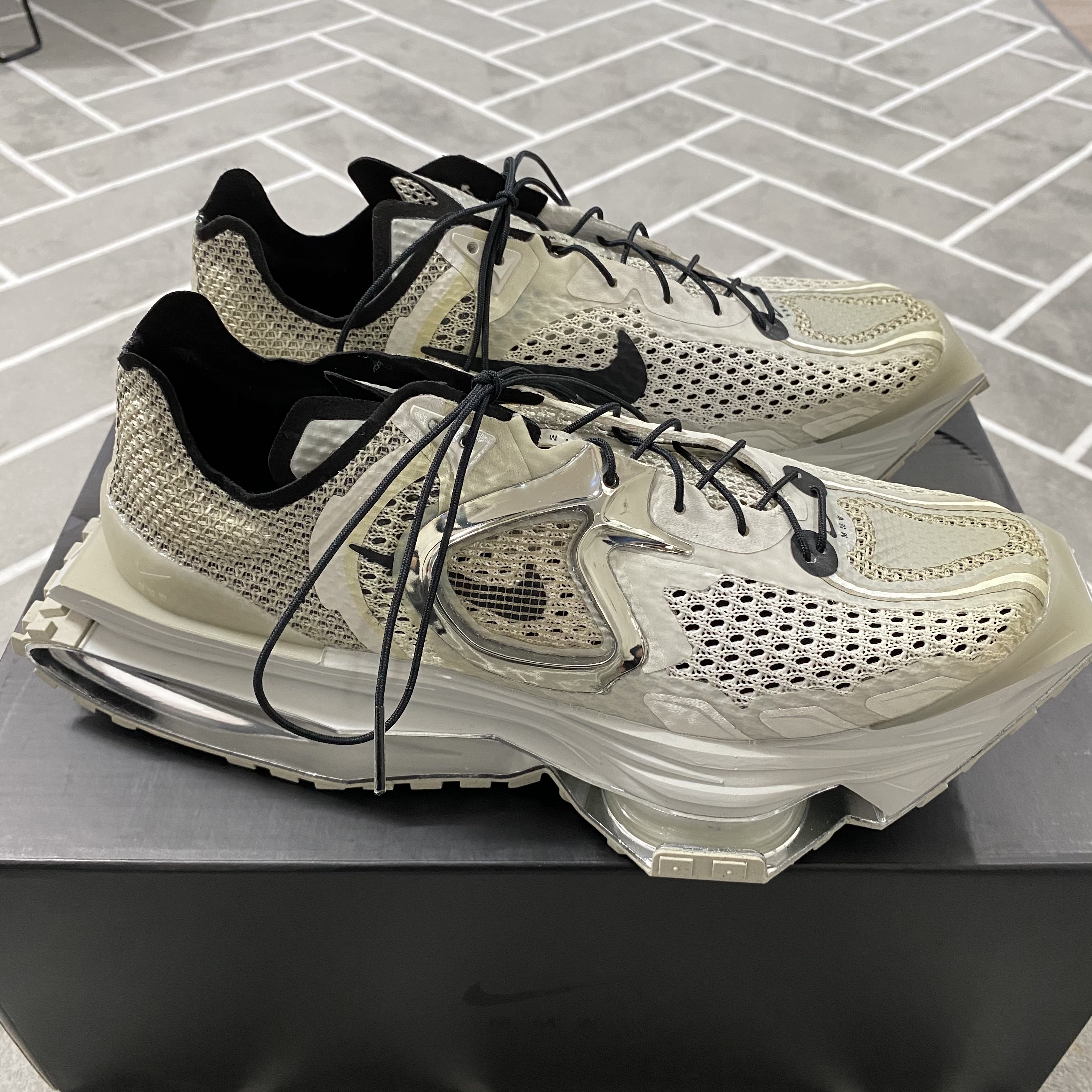 Nike x Matthew M Williams Zoom 004 Stone 착용 스타일 - 1