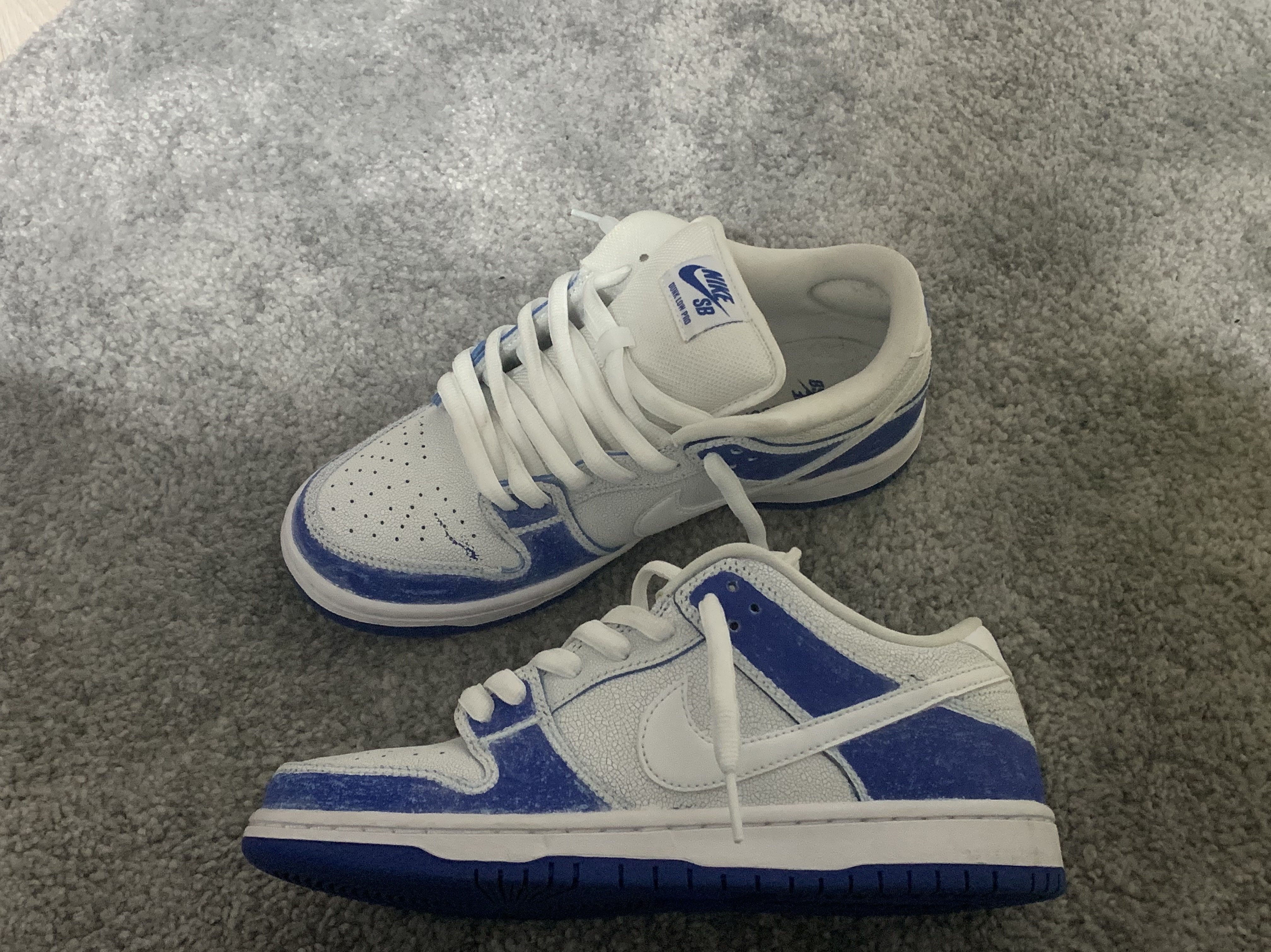 Nike SB Dunk Low Premium White Game Royal 착용 스타일 - 4