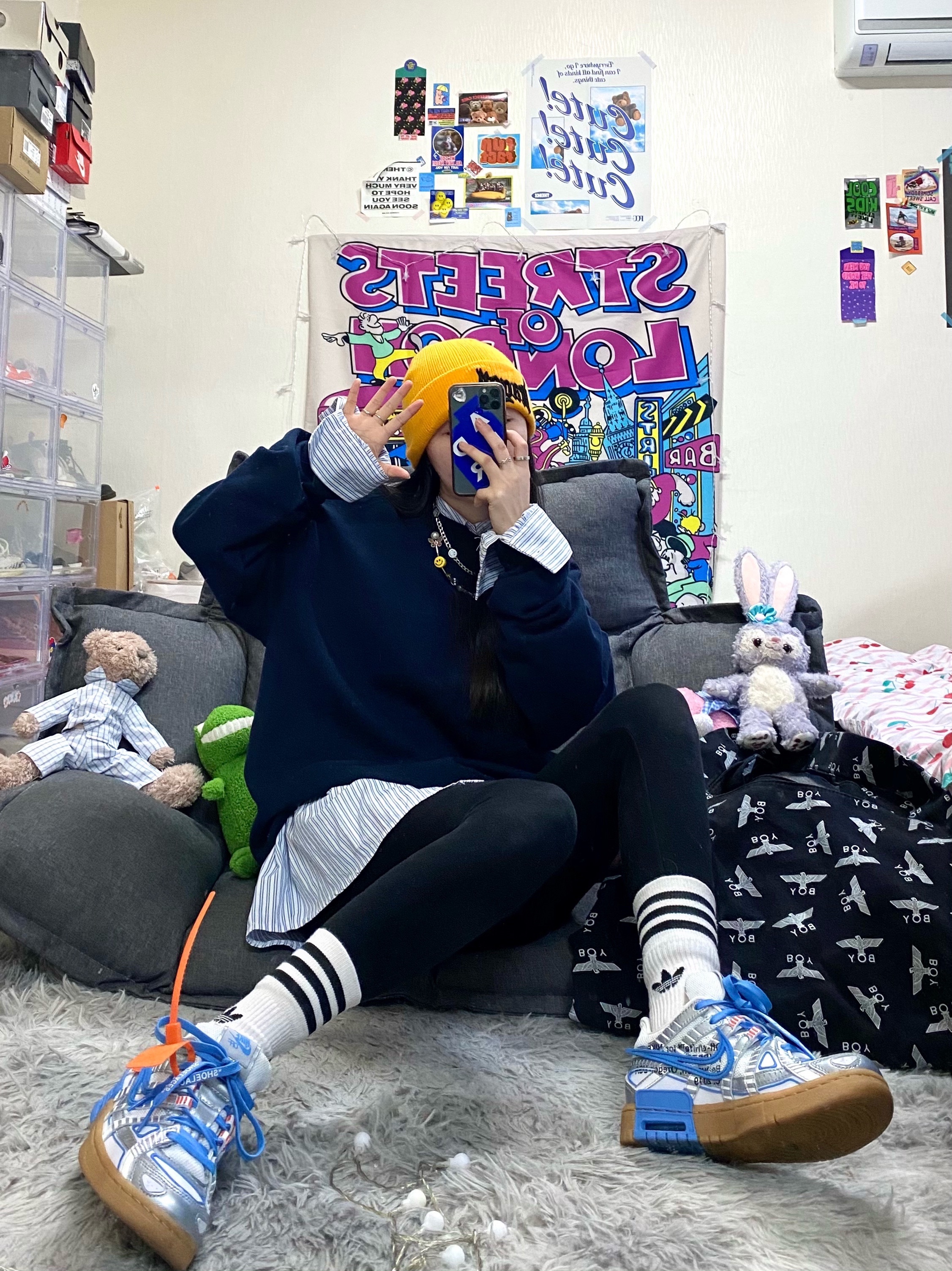 Balenciaga Track Sneakers Grey White 2019, Nike x Off-White Air Rubber Dunk University Blue 착용 스타일 - 2
