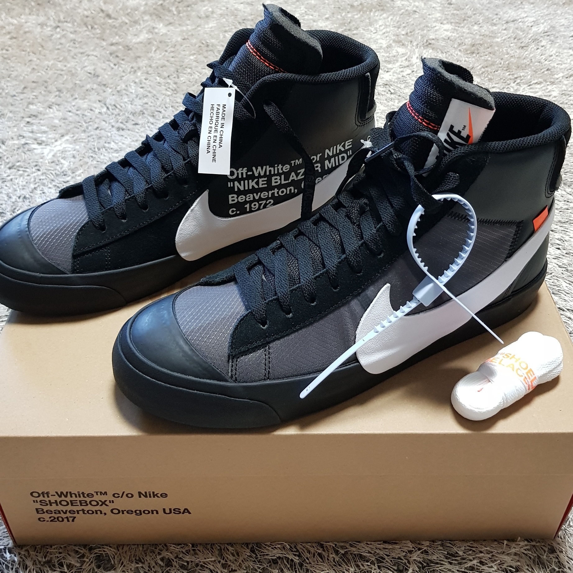 Nike x Off-White Blazer Mid Grim Reaper Black 착용 스타일