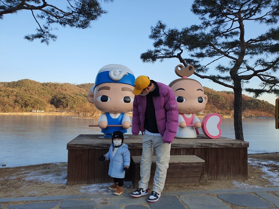 (W) Jordan 1 Retro High Satin Black Toe, Nike x Fear of God Warm Up Pants String 착용 스타일