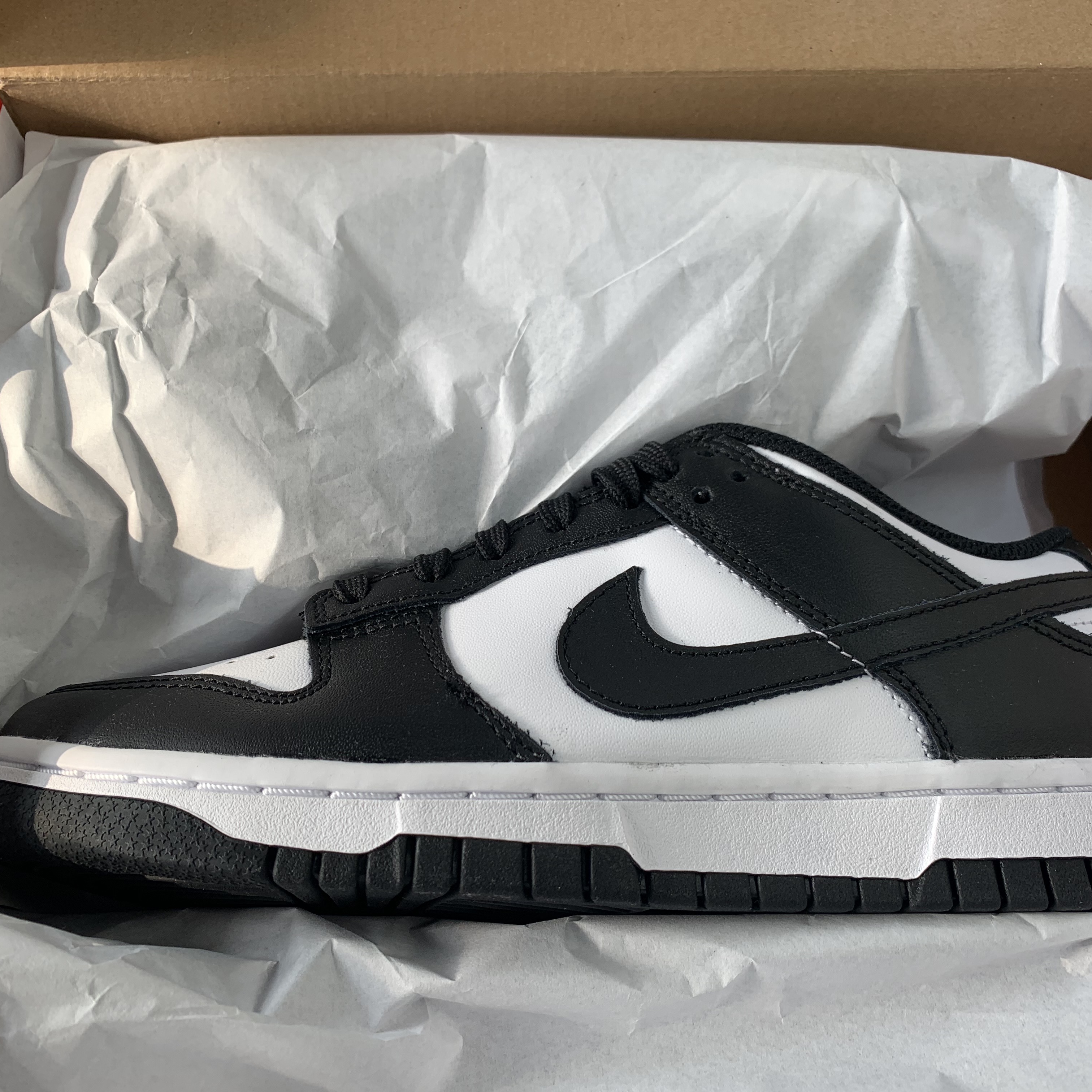 (W) Nike Dunk Low Black 착용 스타일 - 2