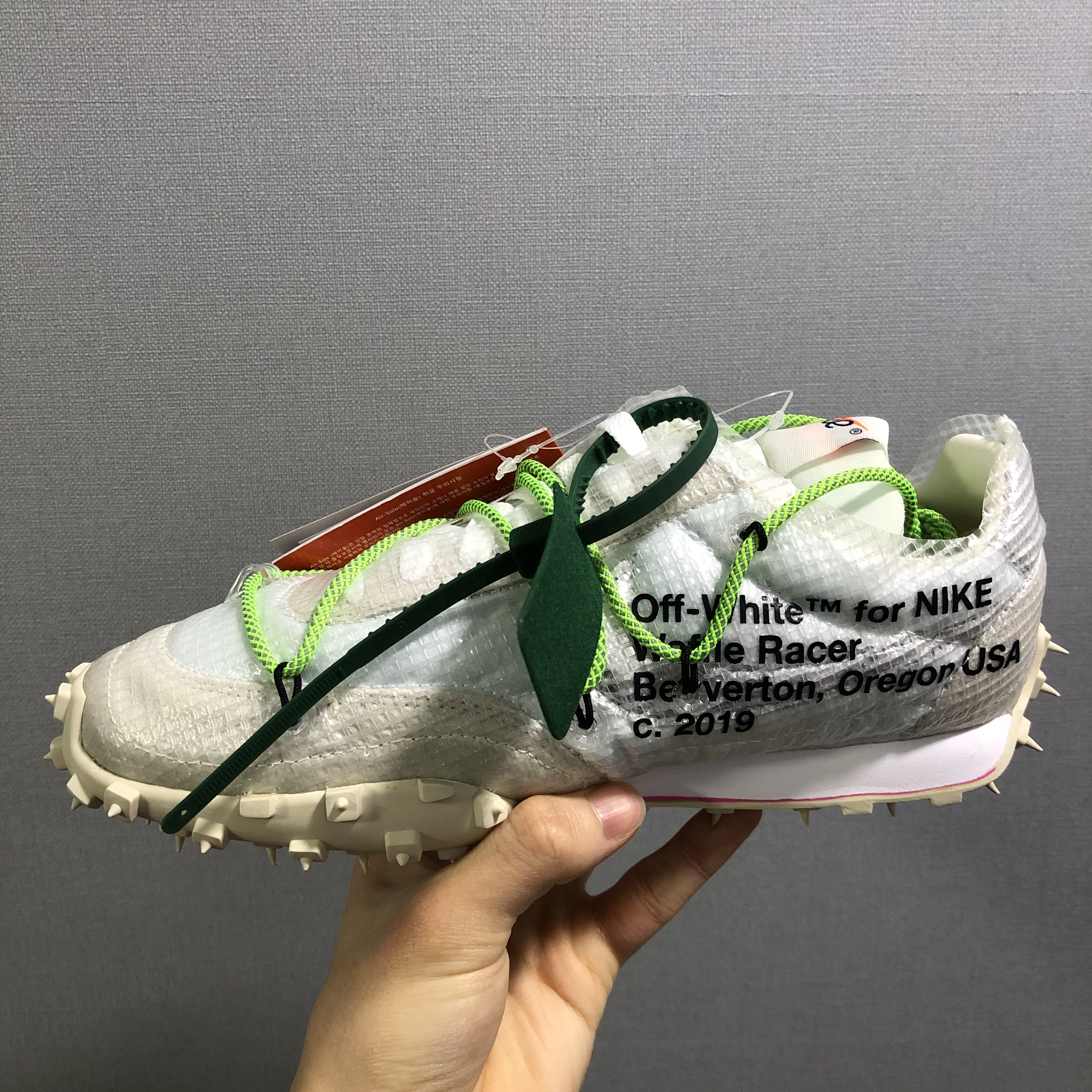 (W) Nike x Off-White Waffle Racer White 착용 스타일 - 2