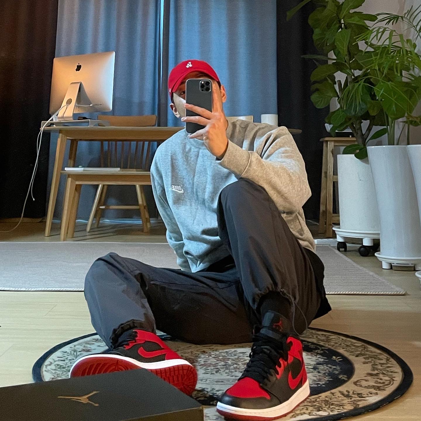 Jordan 1 Mid Bred Banned 2020 착용 스타일