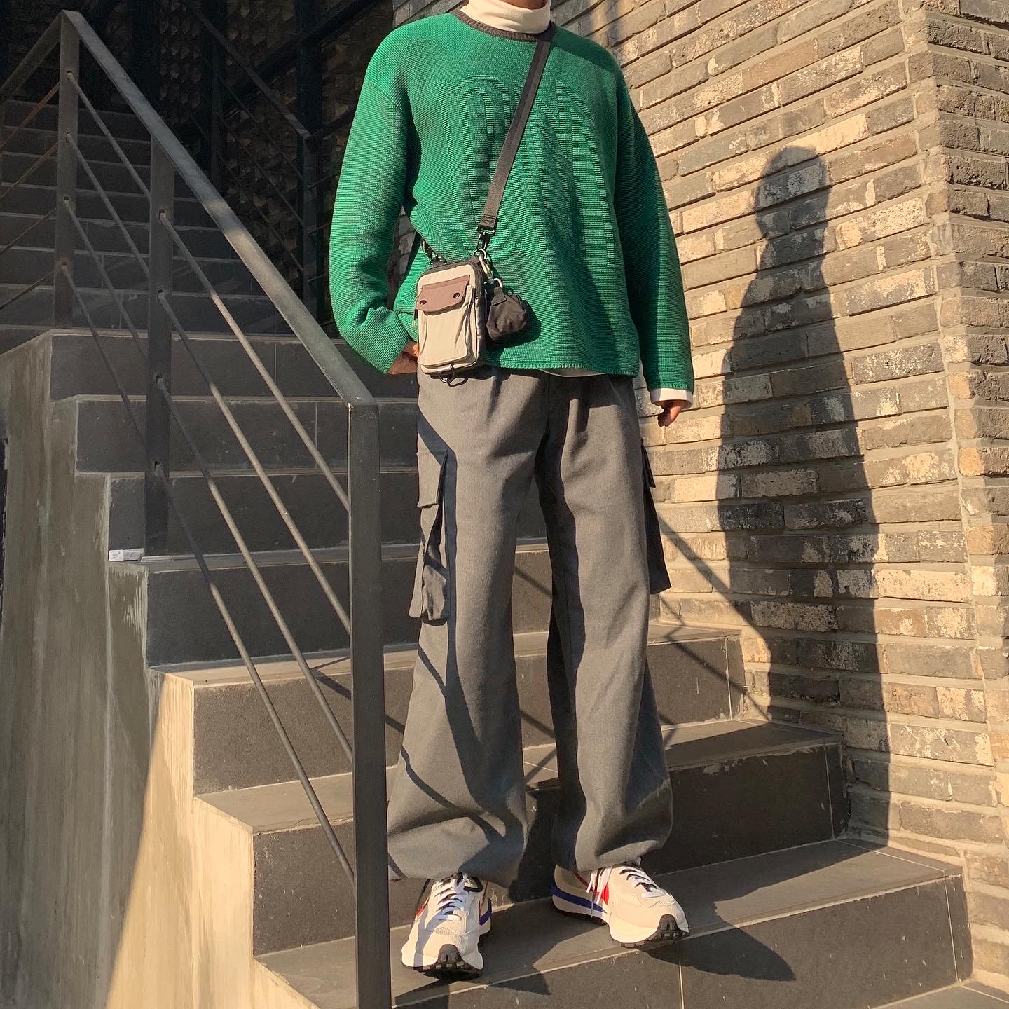 Nike x Sacai VaporWaffle Royal Fuchsia 착용 스타일