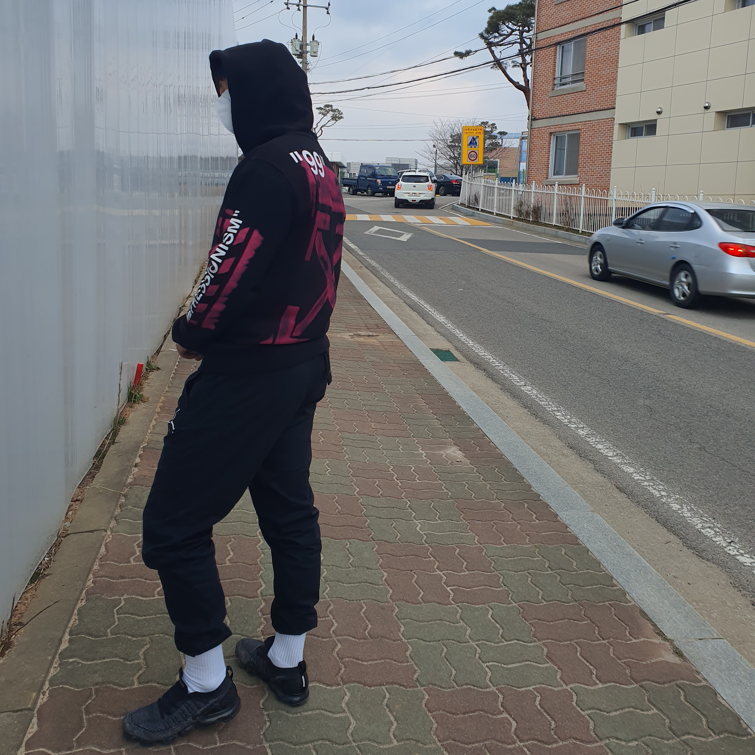 Nike Air VaporMax Flyknit 3.0 Triple Black, Jordan 5 x Off-White Retro SP Black Muslin 착용 스타일 - 2