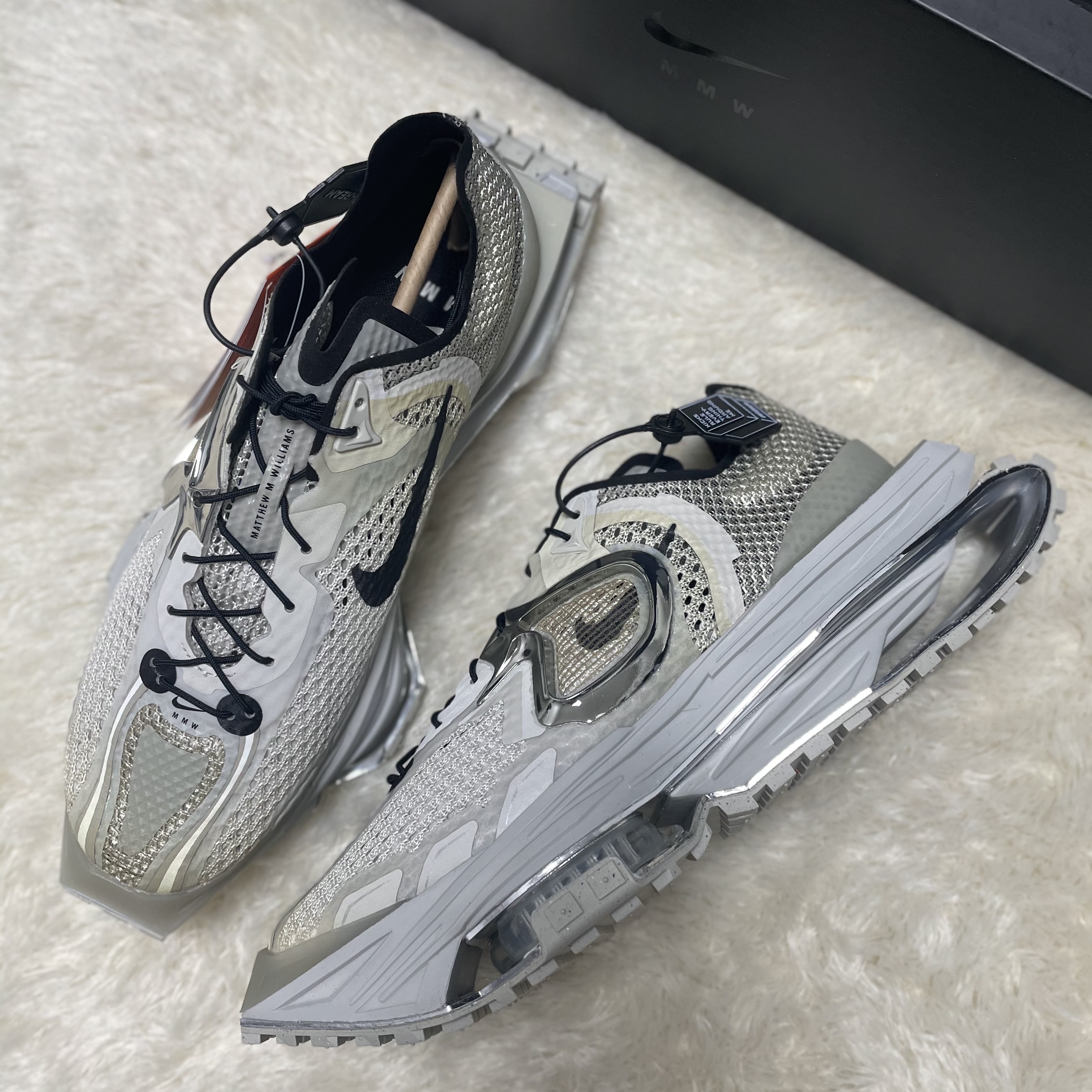 Nike x Matthew M Williams Zoom 004 Stone 착용 스타일 - 3