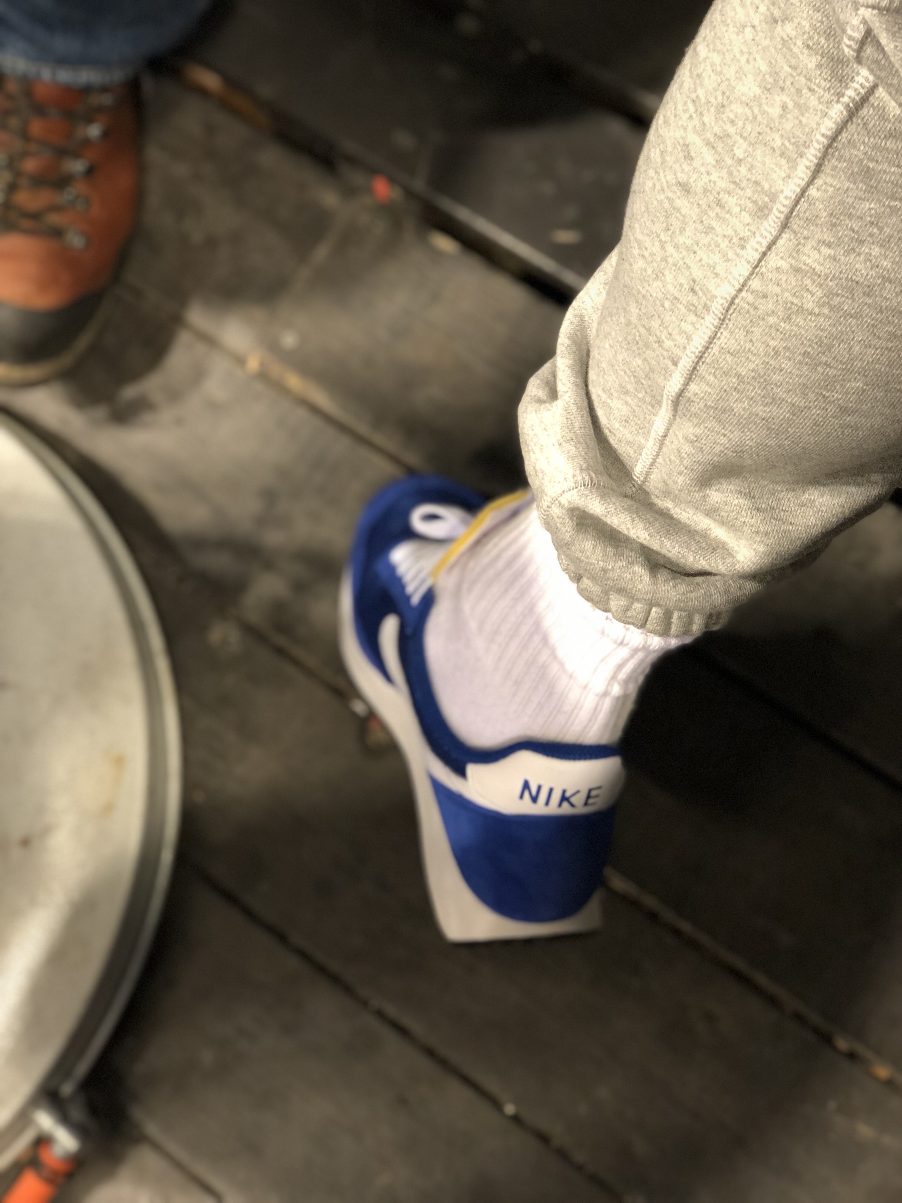 Nike Air Tailwind 79 Indigo Force 착용 스타일