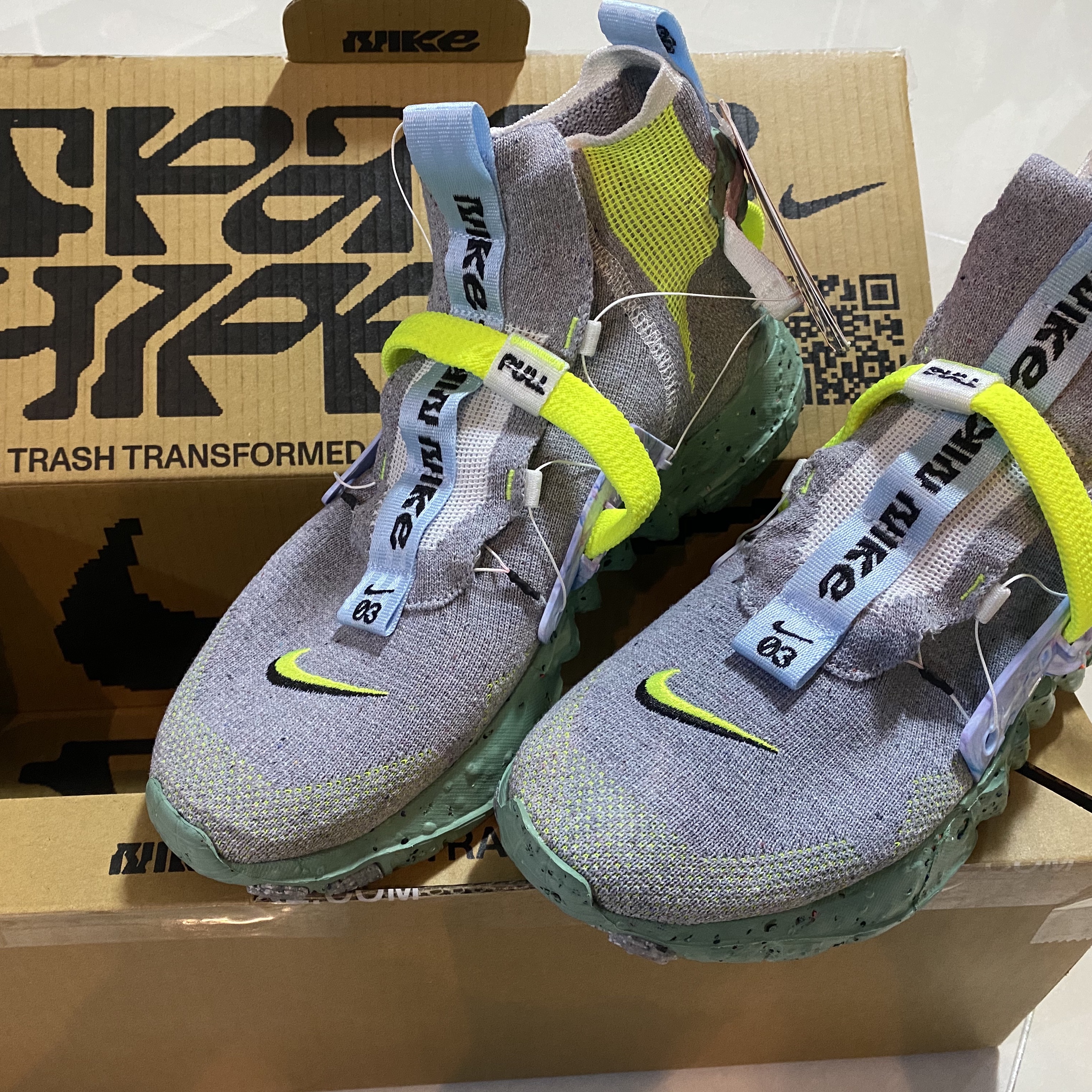 Nike Space Hippie 03 Healing Jade 착용 스타일