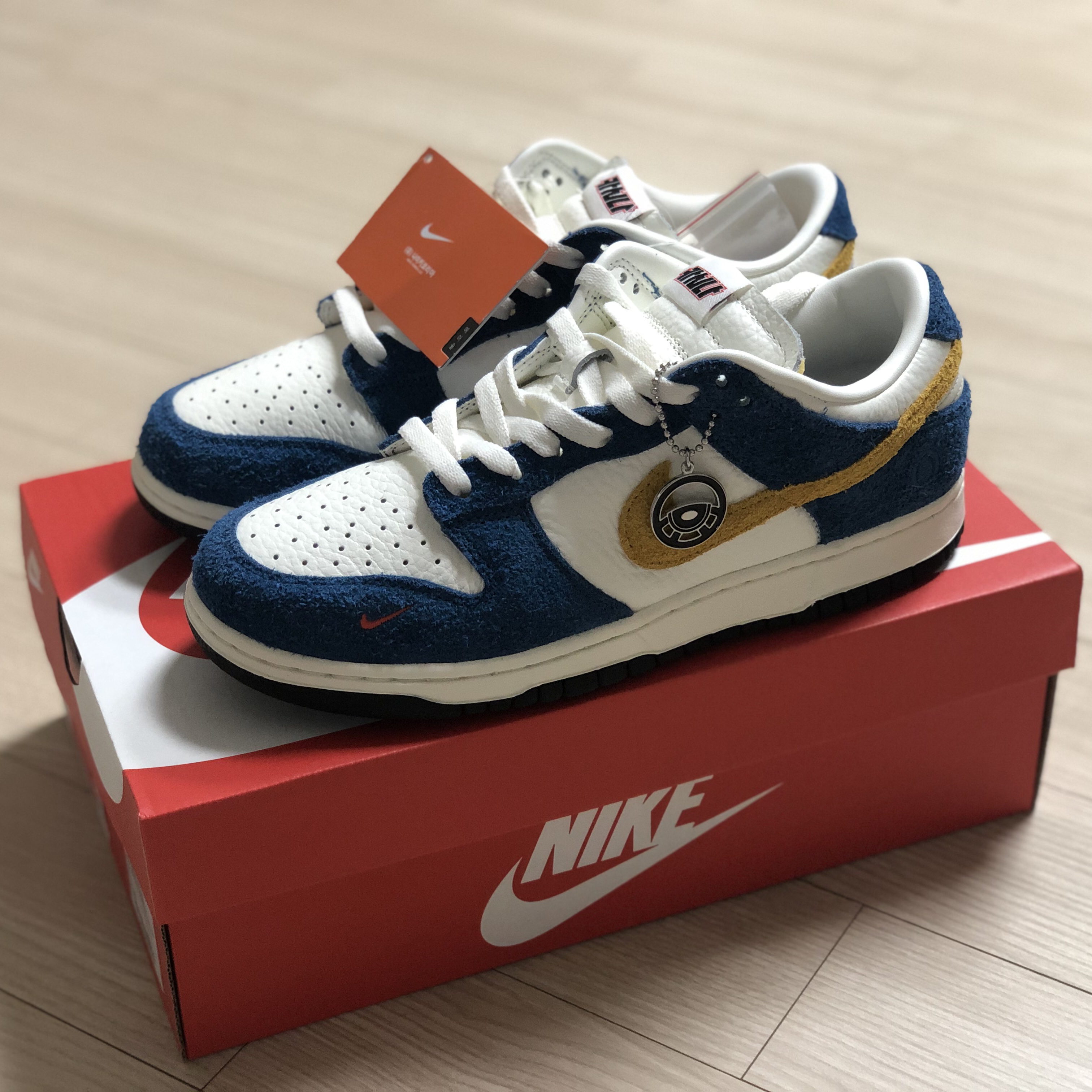 Nike x Kasina Dunk Low 80's Bus 착용 스타일