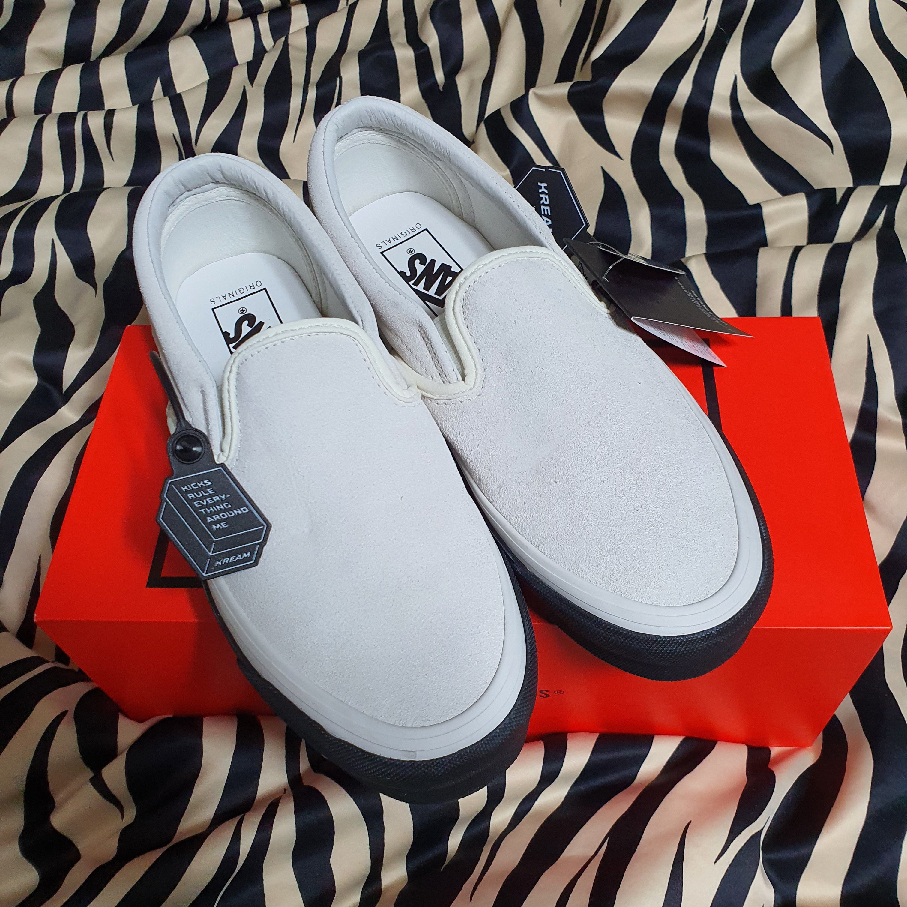 Vans Vault x WTAPS Vault Classic Slip-On LX White Black 착용 스타일