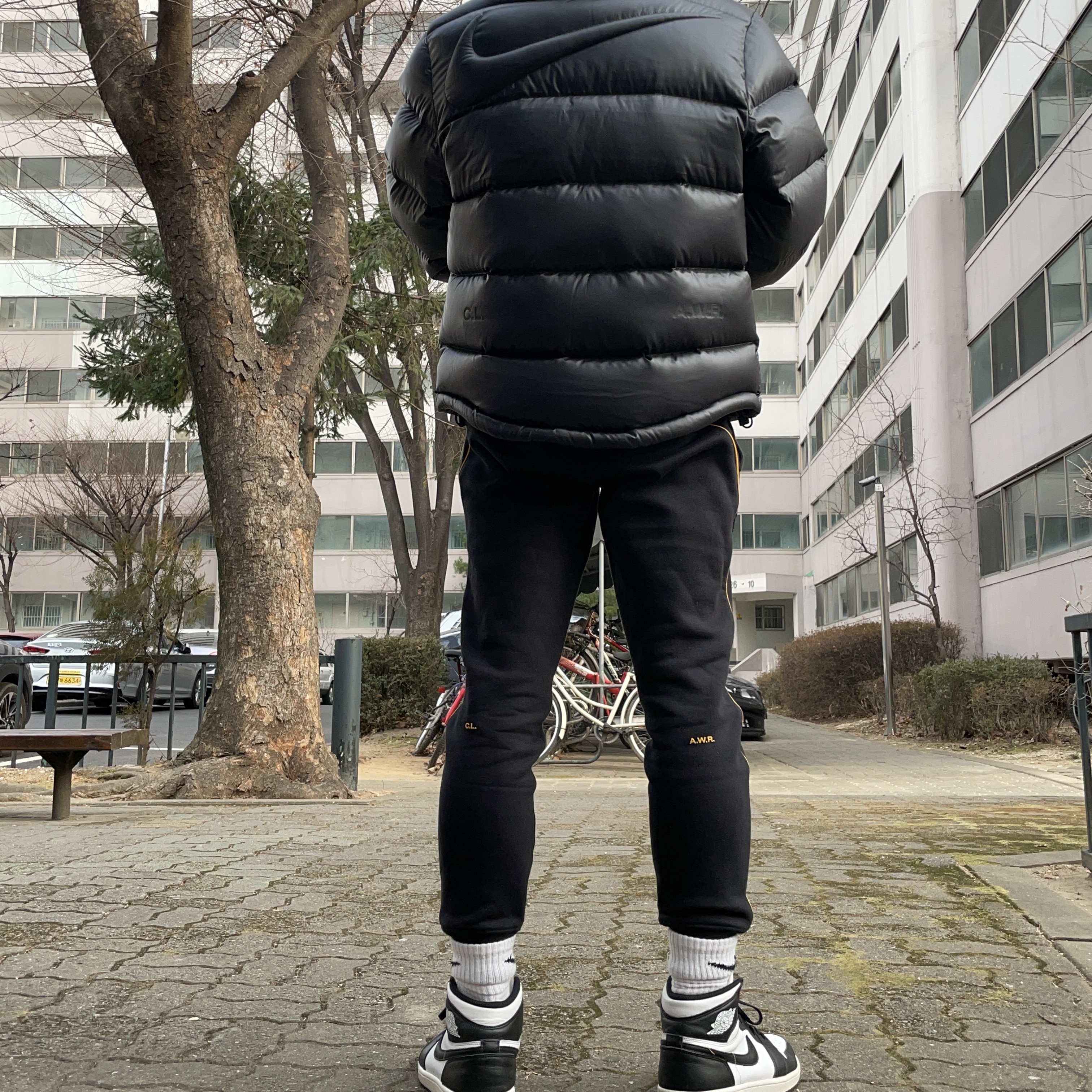 Nike x Drake Nocta Puffer Jacket Black - Asia, Nike x Drake Nocta Essential Hoodie Black - Asia 착용 스타일 - 2