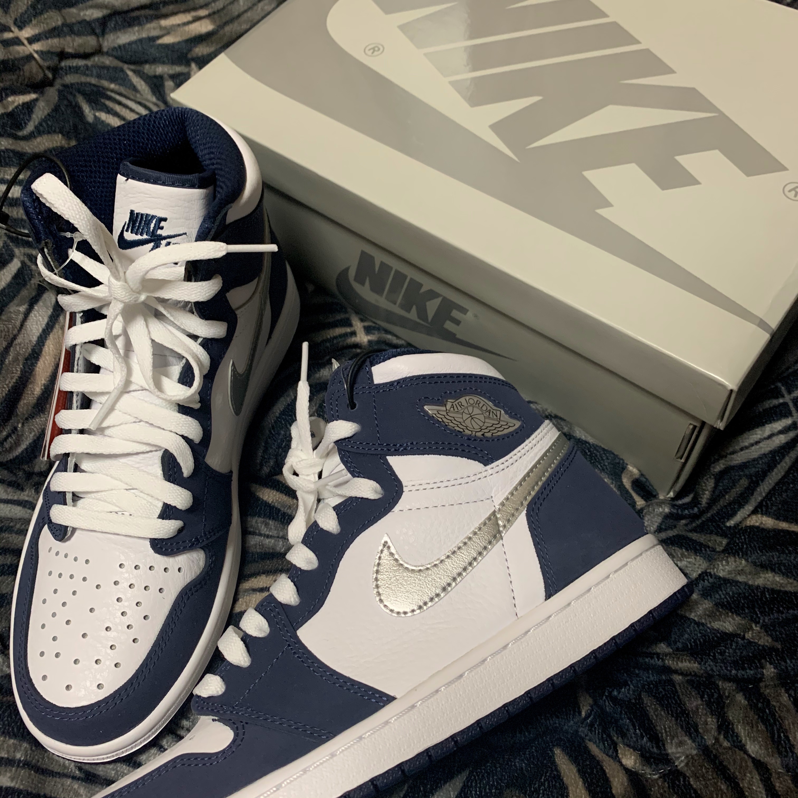 Jordan 1 Retro High OG CO.JP Midnight Navy 착용 스타일
