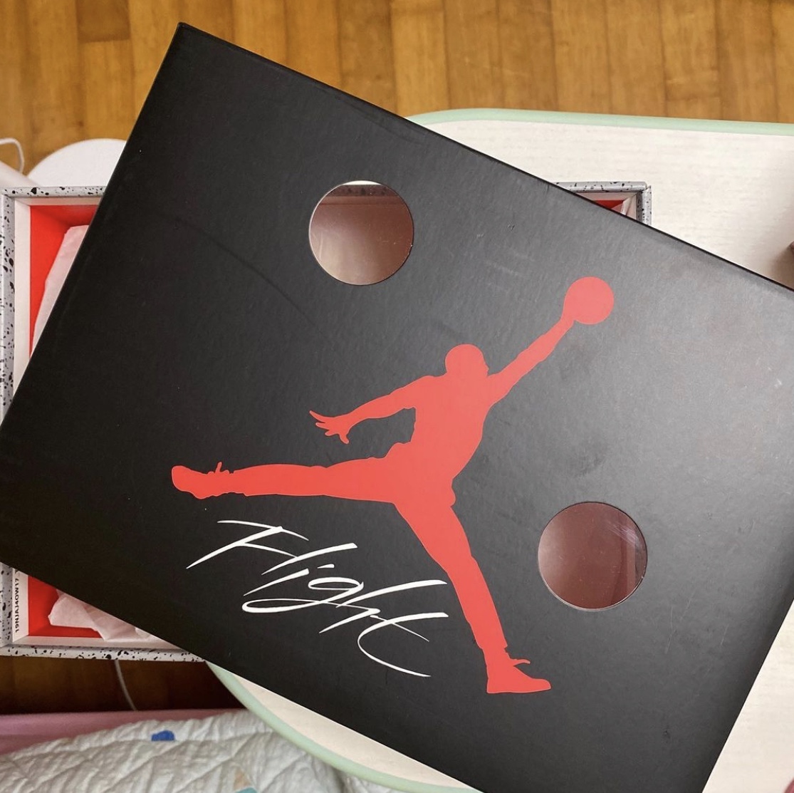 (W) Jordan 4 x Off-White Retro SP Sail 착용 스타일 - 1