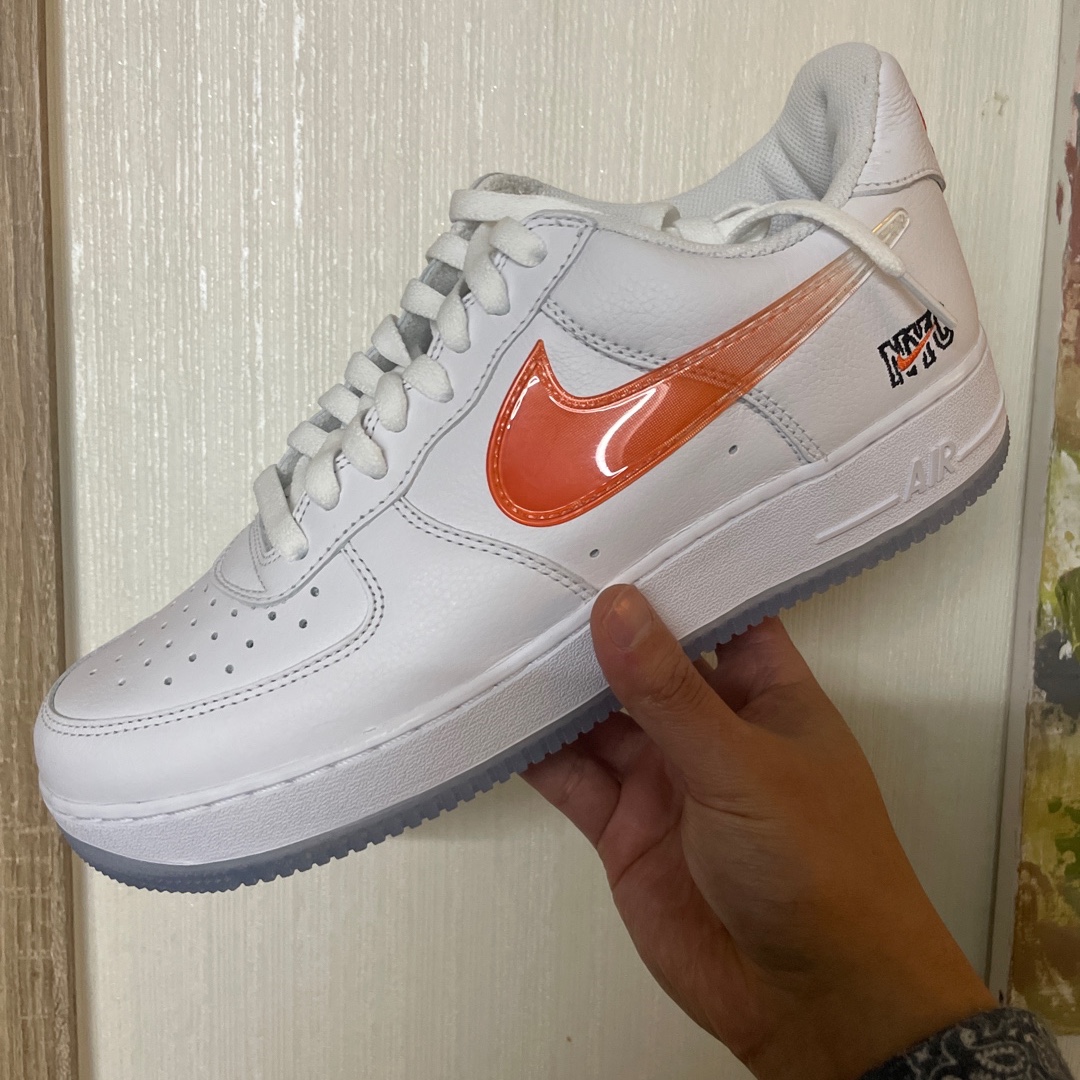 Nike x Kith Air Force 1 Low NYC White 착용 스타일 - 1