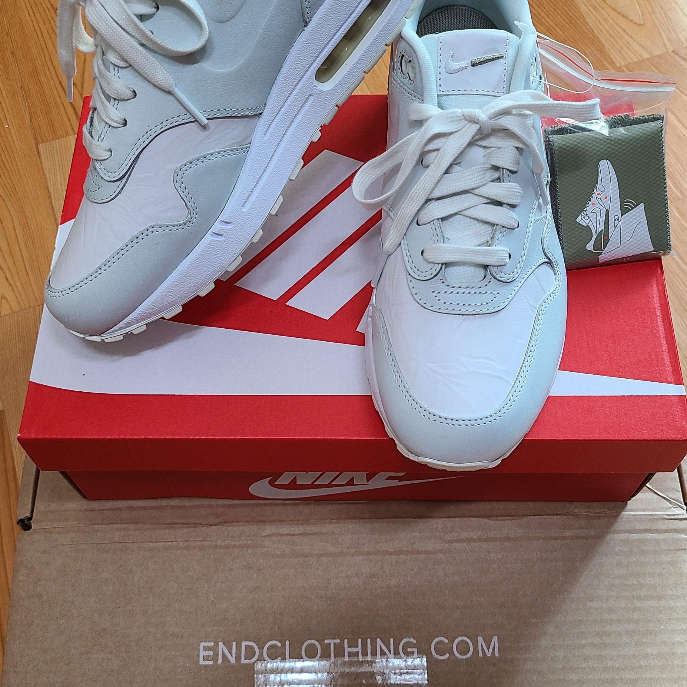 Nike Air Max 1 Asparagus 착용 스타일 - 1