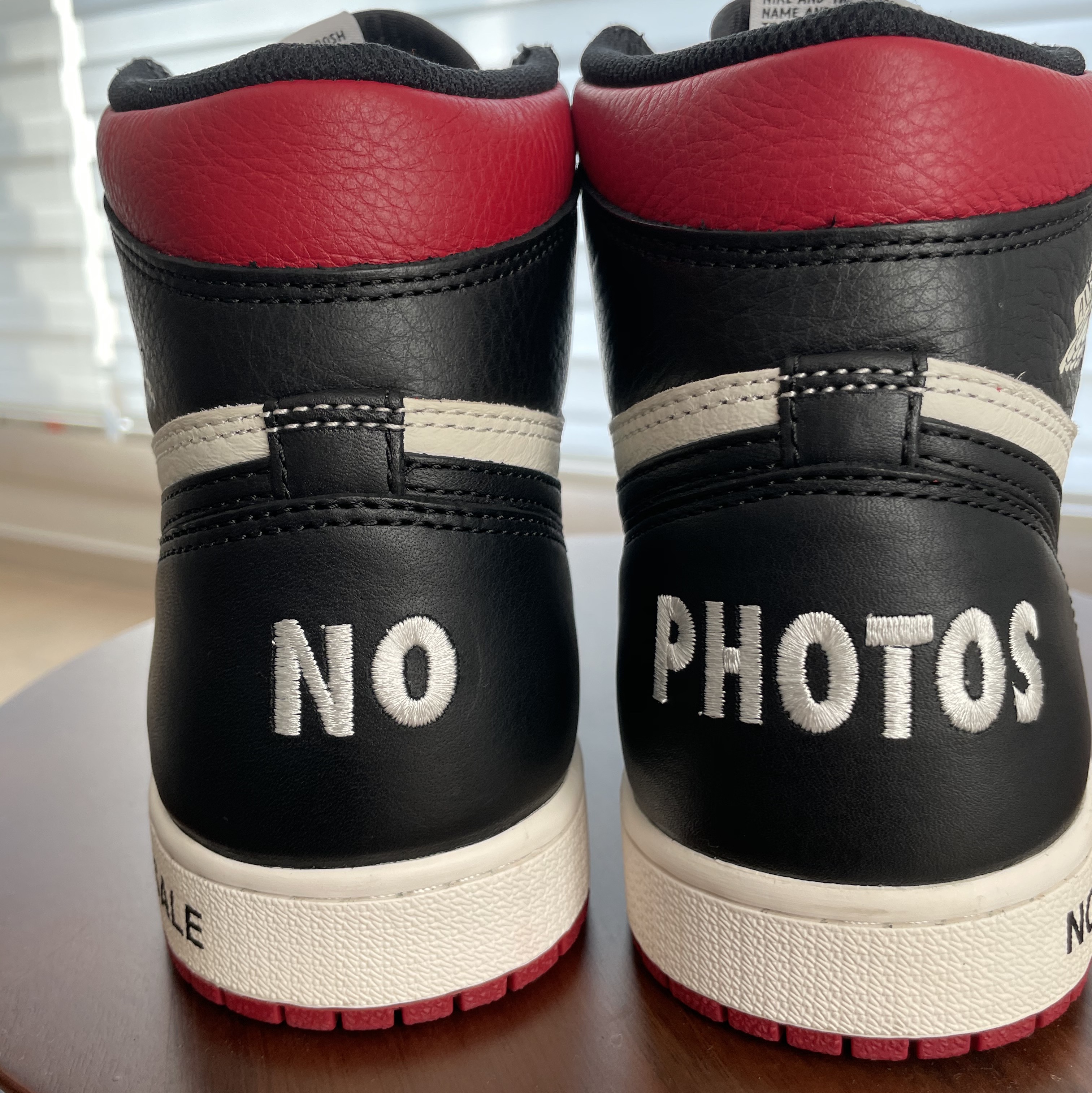 Jordan 1 Retro High Not for Resale Varsity Red 착용 스타일 - 4